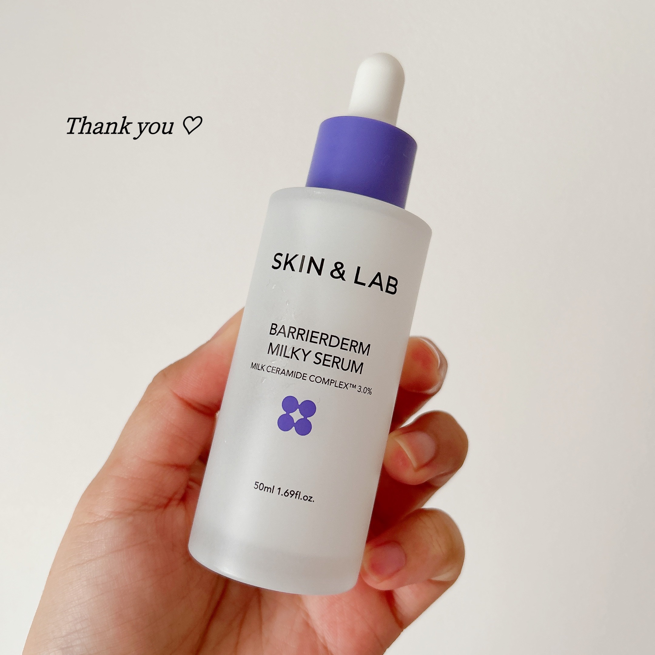 \ 使い切りレビュー💜💜 /

SKIN&LAB
バリアダームミルキーセラム
使い切りました🙌🏻

本当本当大好きなセラム🤍”

もうクリームと一緒に何本もリピートしてて、
1年中リピート中！！！！！！！！

乳白色のとろっとした