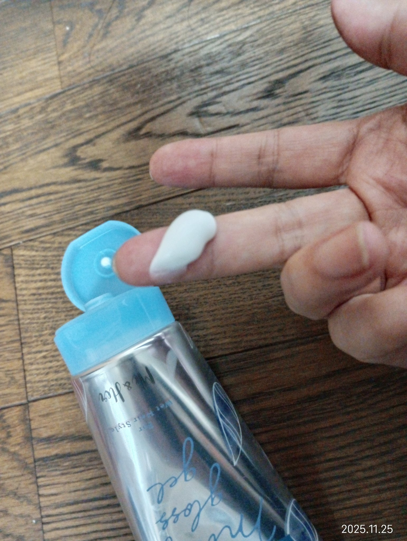 ミルキィグロスジェル/Me&Her/ヘアジェルを使ったクチコミ（3枚目）