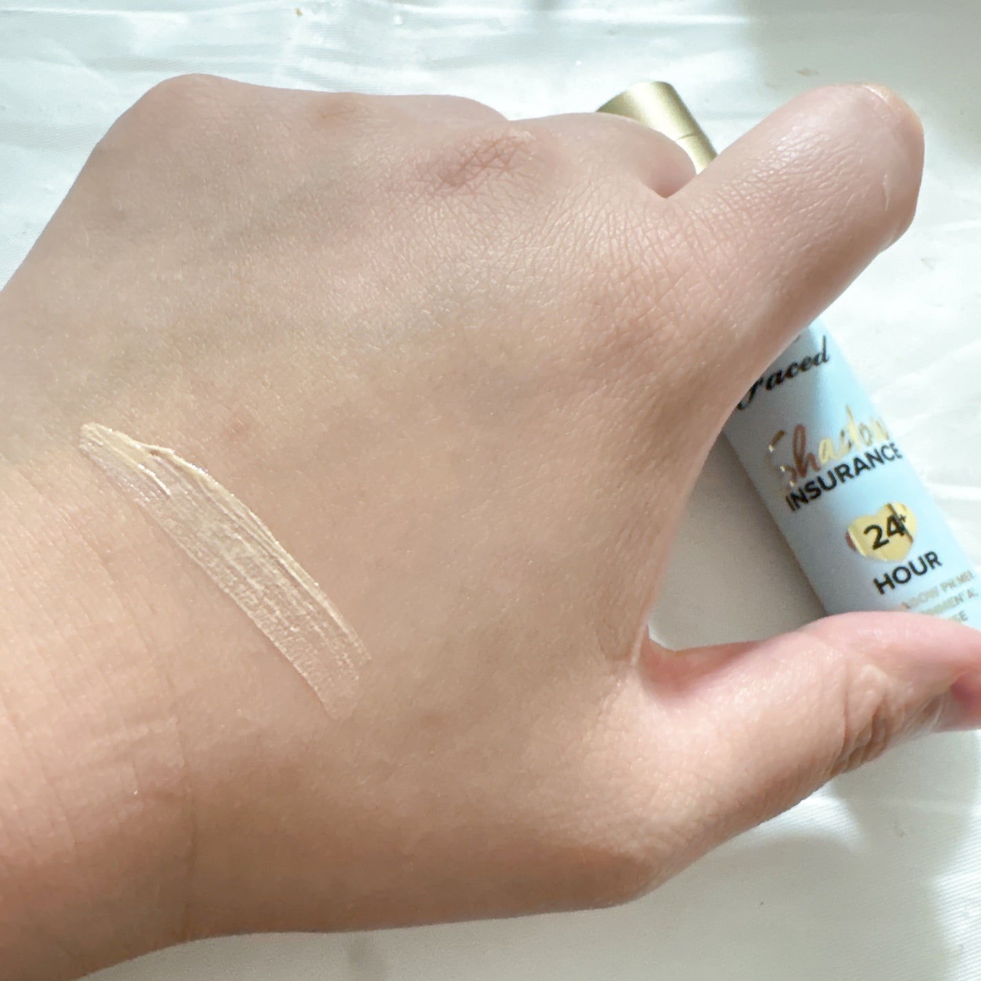 シャドウインシュアランス 24 アイシャドウ プライマー/Too Faced/アイシャドウベースを使ったクチコミ(2枚目)