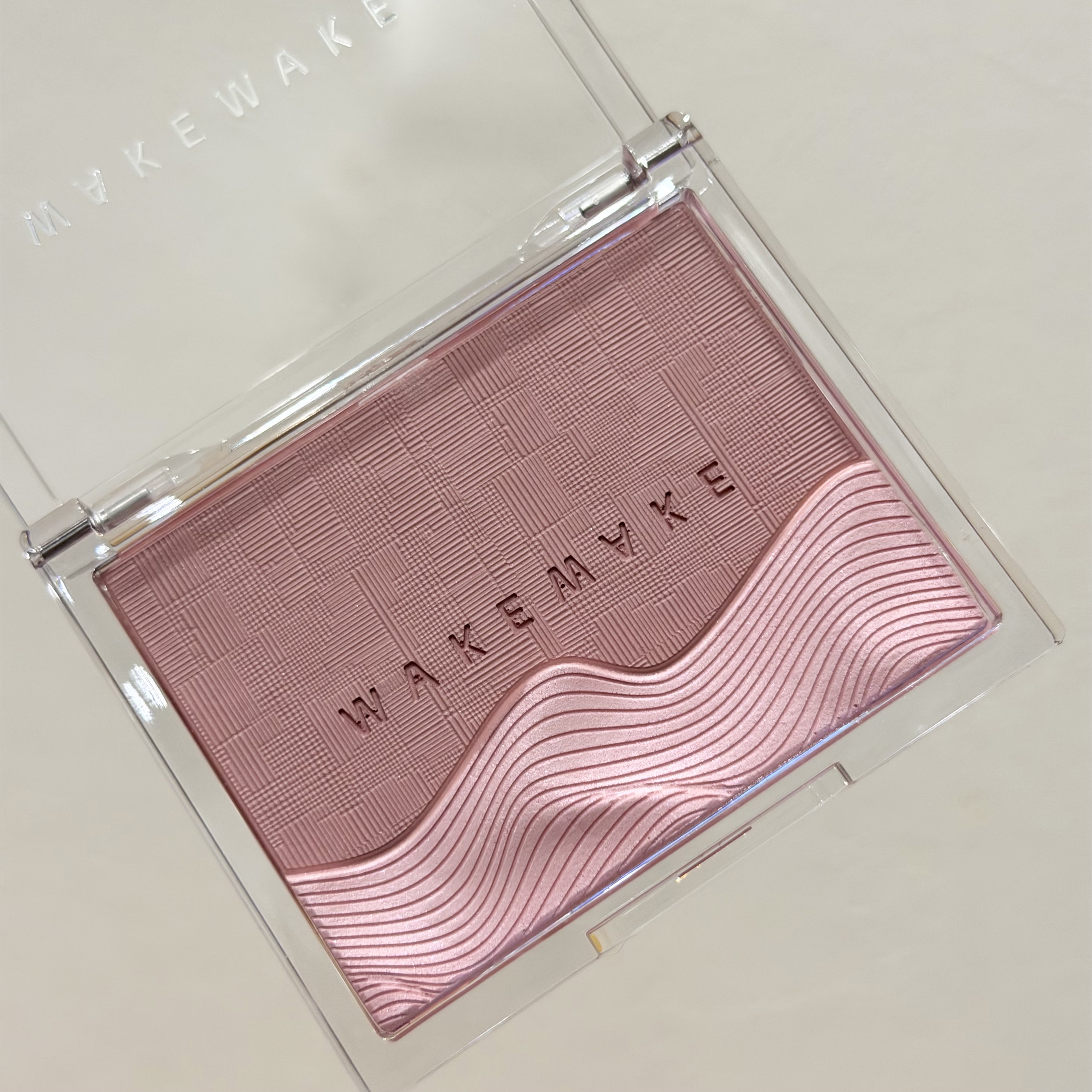 シアーレイヤリングデュアルブラッシャー/wakemake/パウダーチークを使ったクチコミ（2枚目）