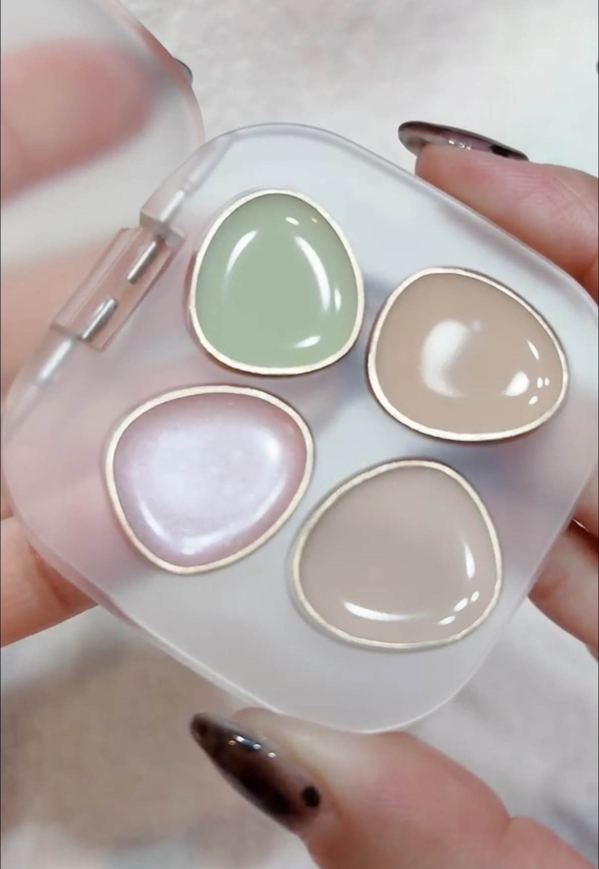 トーン ペタル フロート フローレス タッチ/to/one/パレットコンシーラーを使ったクチコミ（3枚目）