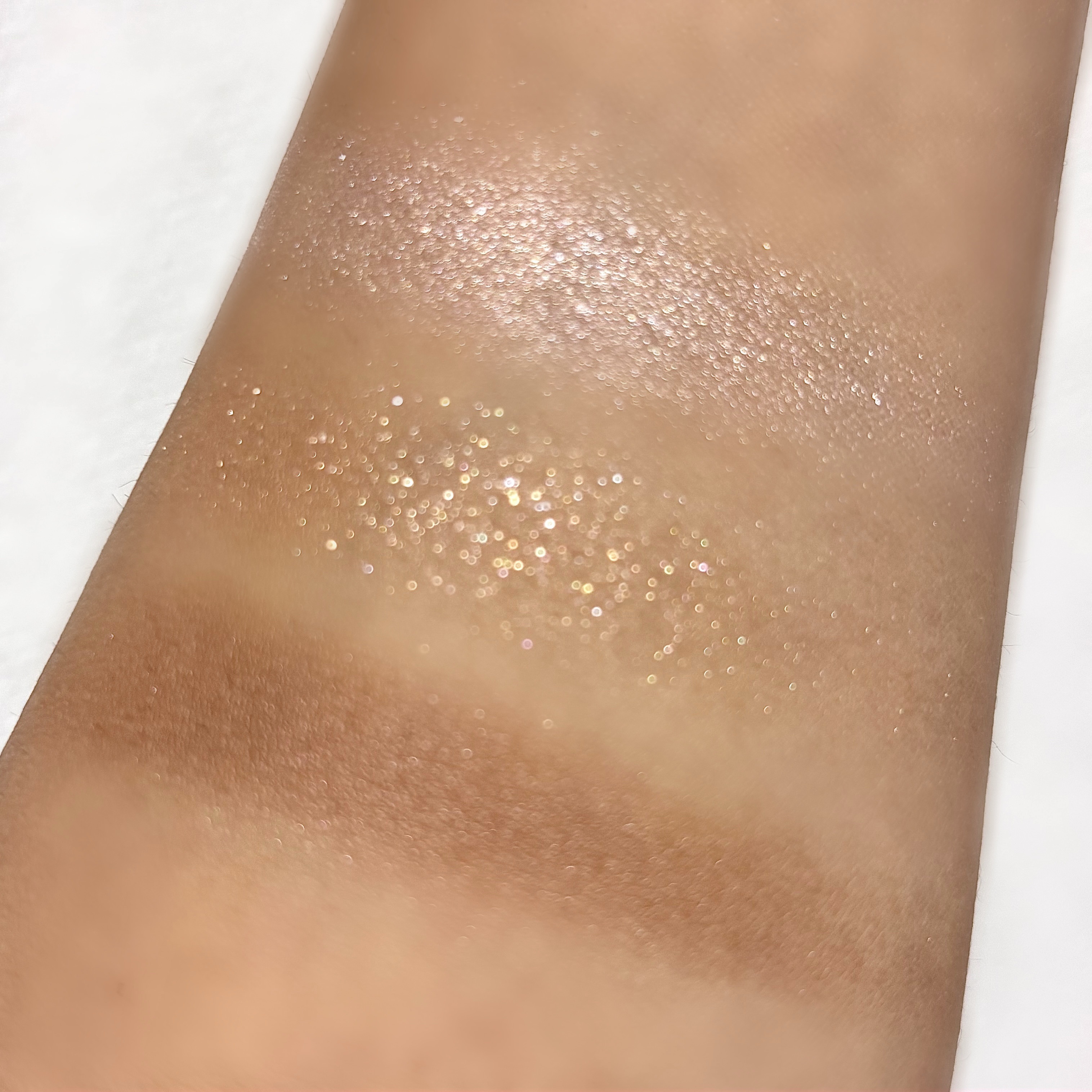 ライティングアップアイシャドウ/CEZANNE/アイシャドウを使ったクチコミ（3枚目）