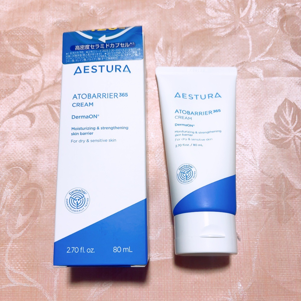 アトバリア365 クリーム

敏感肌に特化したAESTURA独自技術の「高密度セラミドカプセル*」を配合したクリームのご紹介です。

白色のクリームは、粒々としたカプセルが配合されています。

このカプセルは肌温度に触れると溶けだし、セラミ