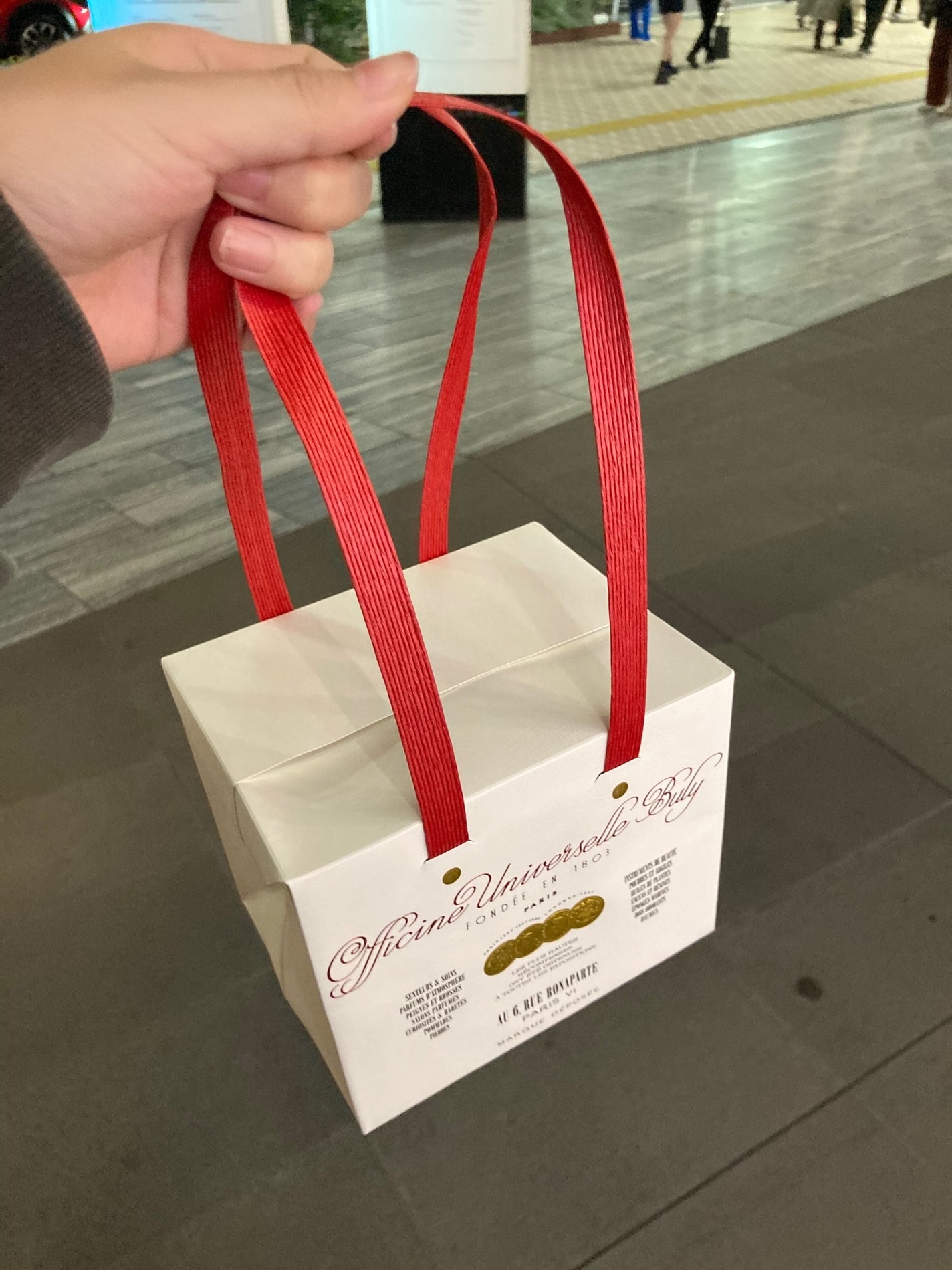 ザ・アスピラント/オフィシーヌ・ユニヴェルセル・ビュリー/ヘアコームを使ったクチコミ(4枚目)