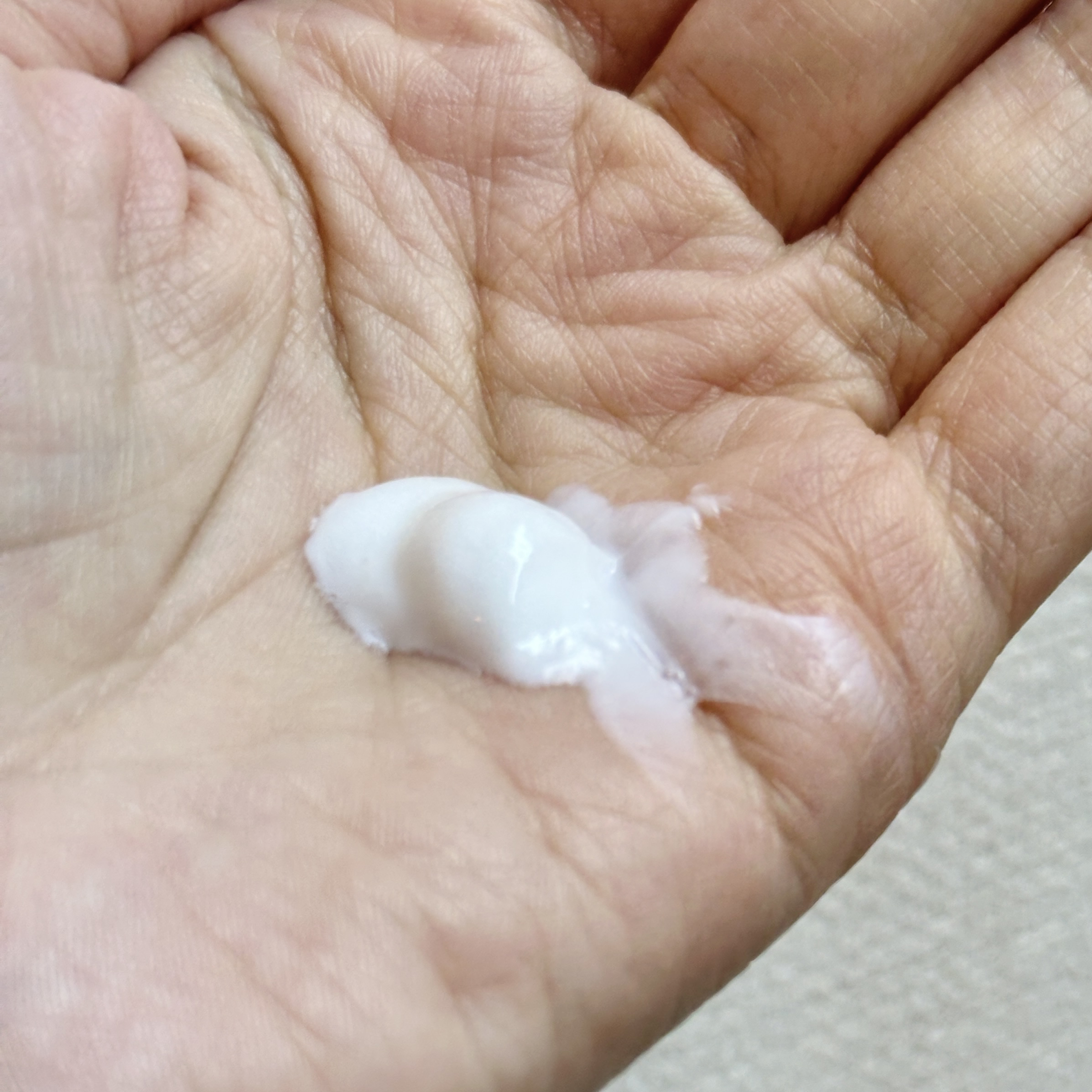 センカ　プレミアムパーフェクトホイップクリア　（医薬部外品）/SENKA（専科）/洗顔フォームを使ったクチコミ（2枚目）