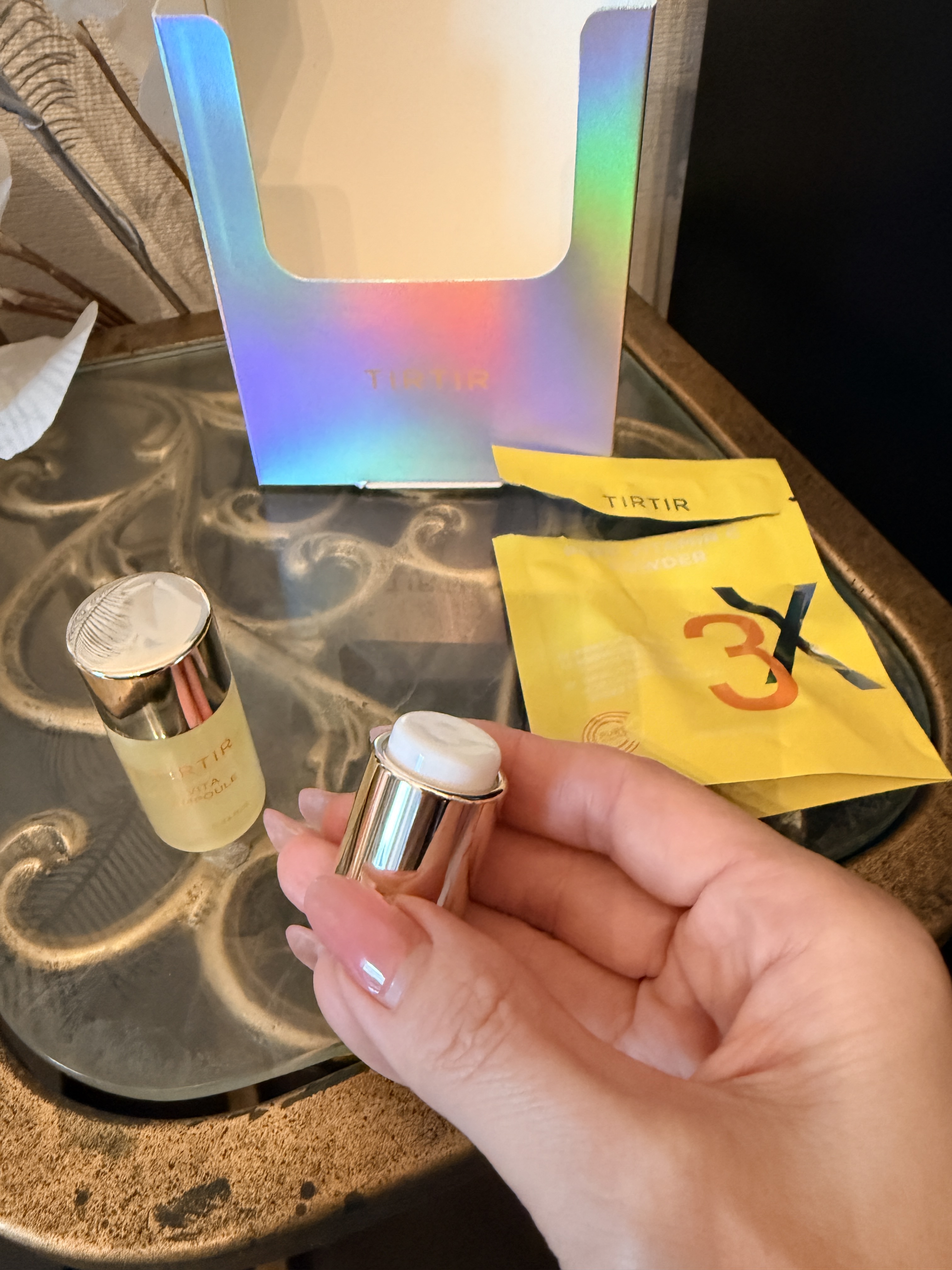 TIRTIR(ティルティル) Vita-Glutathione 3X Programのクチコミ「100％ビタミンCパウダーを自分で

混ぜ合わせるDIYアンプル✨
使用直前にビタミンC100.....」（2枚目）