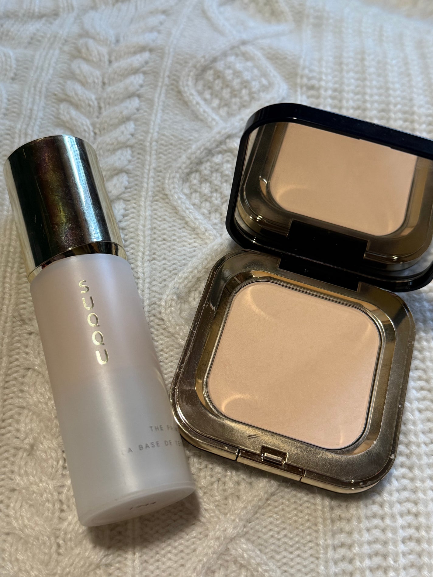 プードルコンパクトエサンシエルn/クレ・ド・ポー ボーテ/プレストパウダーを使ったクチコミ(2枚目)