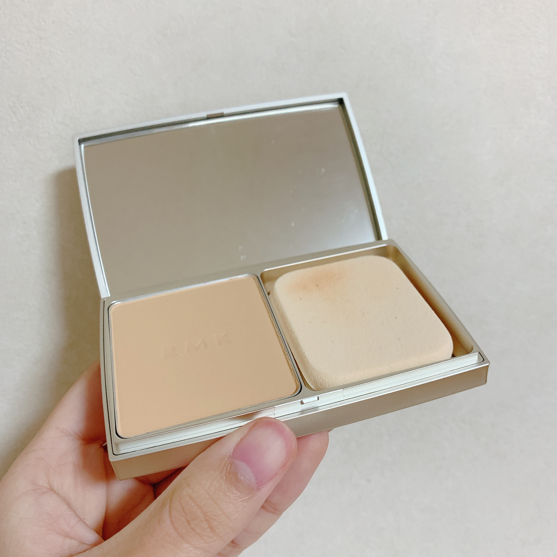 エアリーパウダーファンデーション N/RMK/パウダーファンデーションを使ったクチコミ（2枚目）