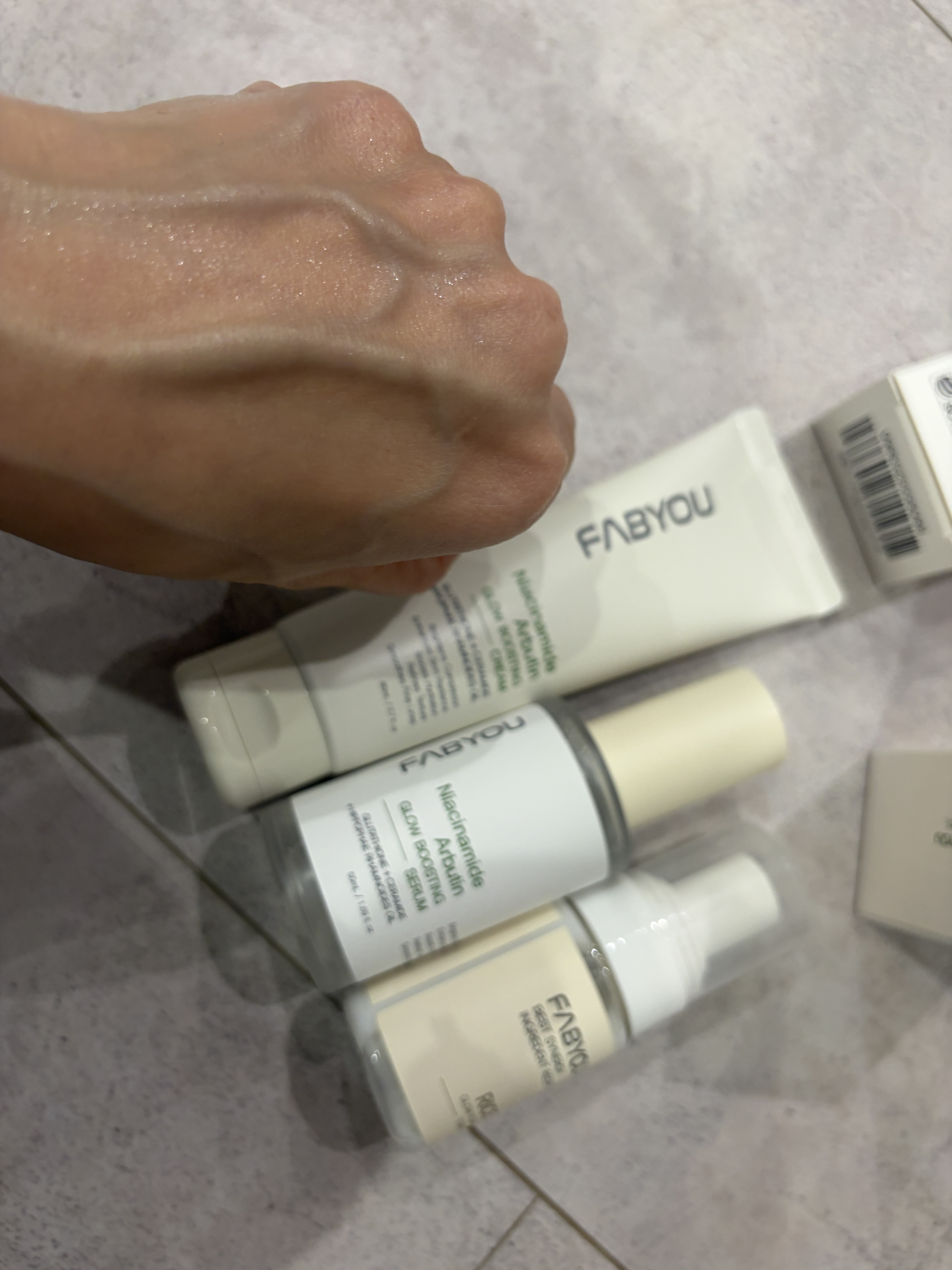 Niacinimide Arbutin Glow Boosting Serum/FABYOU/美容液を使ったクチコミ（2枚目）