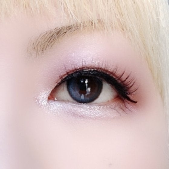 レブロン ダズル アイシャドウ クアッド/REVLON/アイシャドウパレットを使ったクチコミ(6枚目)