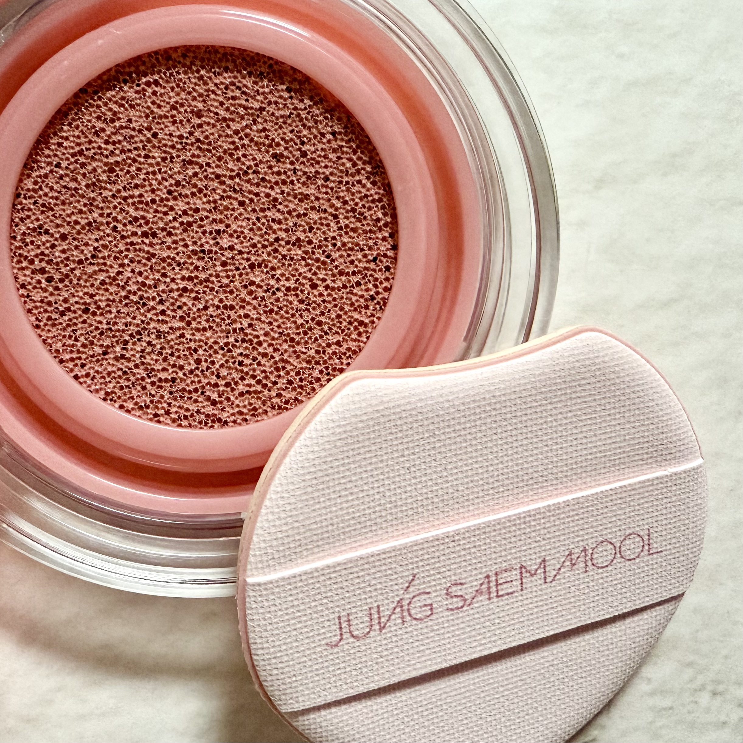 アーティストクッションブラッシュ/JUNG SAEM MOOL/リキッドチークを使ったクチコミ（2枚目）