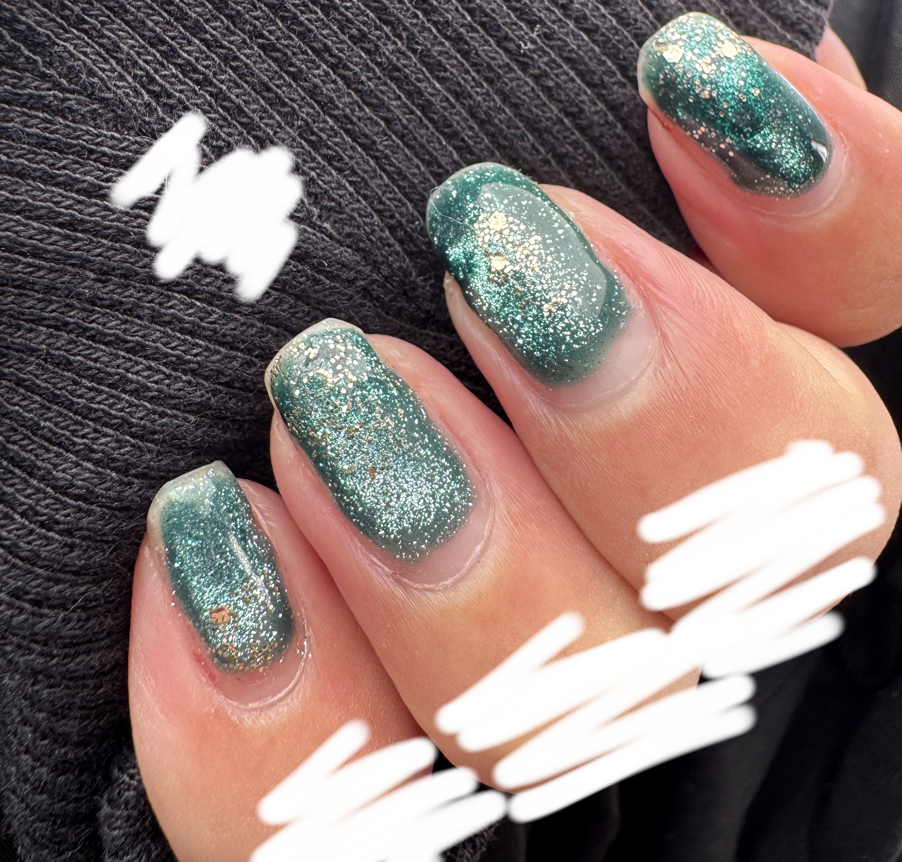 ACネイルエナメル 010 ゴールド グリッター/セリア/マニキュアを使ったクチコミ（1枚目）