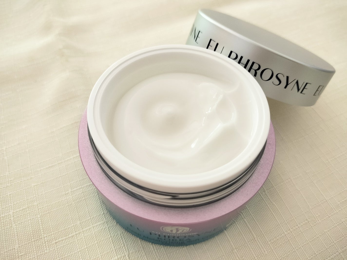 * a y a * on LIPS 「原宿の@cosmeTOKYOでEUPHROSYNE(エウプロシ..」(2枚目)