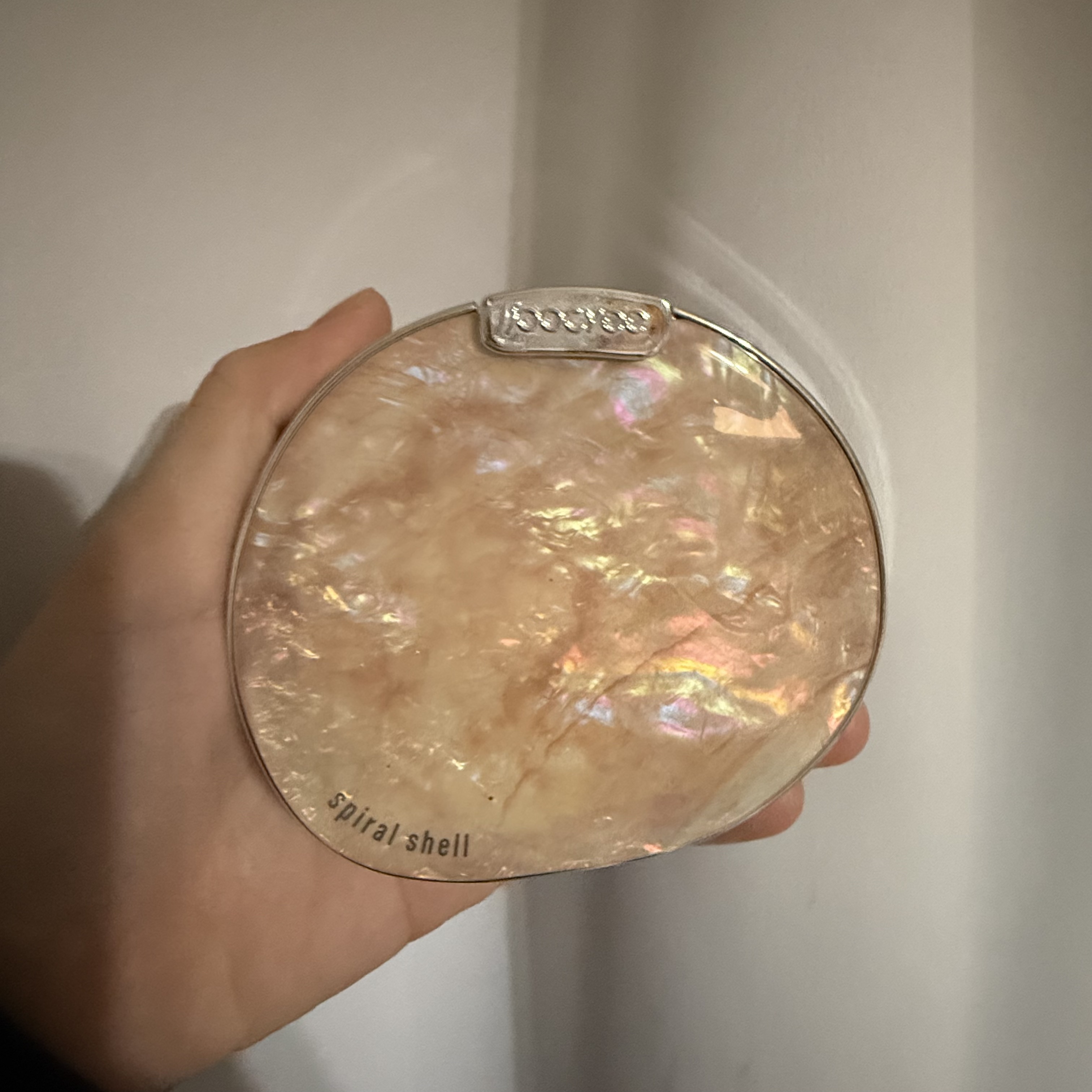 貝殻マルチパレット/MAFFICK/アイシャドウパレットを使ったクチコミ（1枚目）