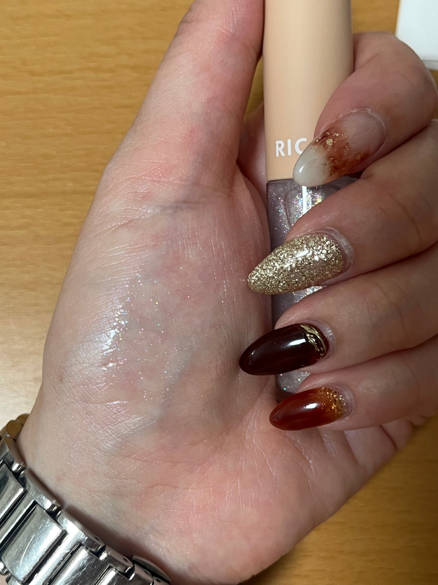 テンアント・モイス/RICAFROSH/リップグロスを使ったクチコミ(3枚目)