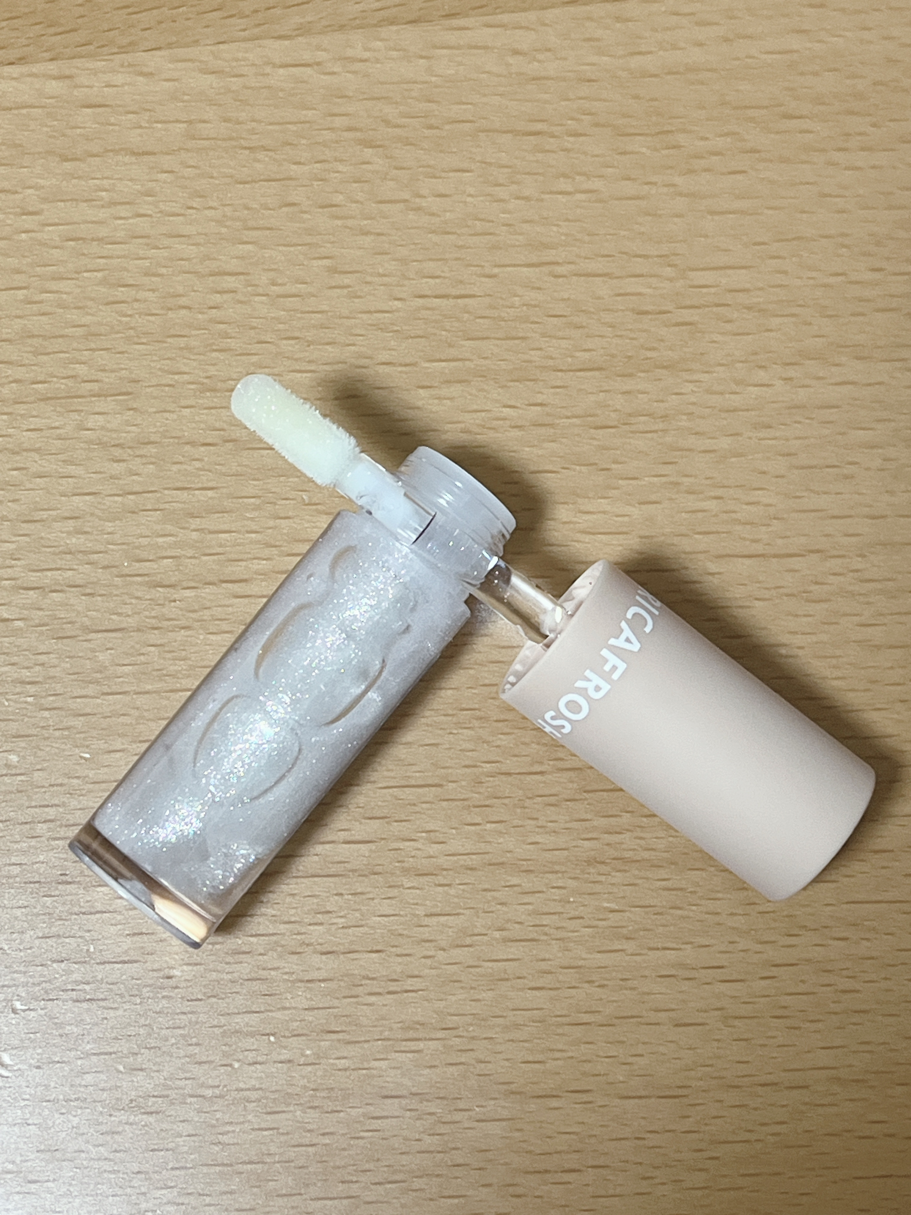 テンアント・モイス/RICAFROSH/リップグロスを使ったクチコミ（2枚目）