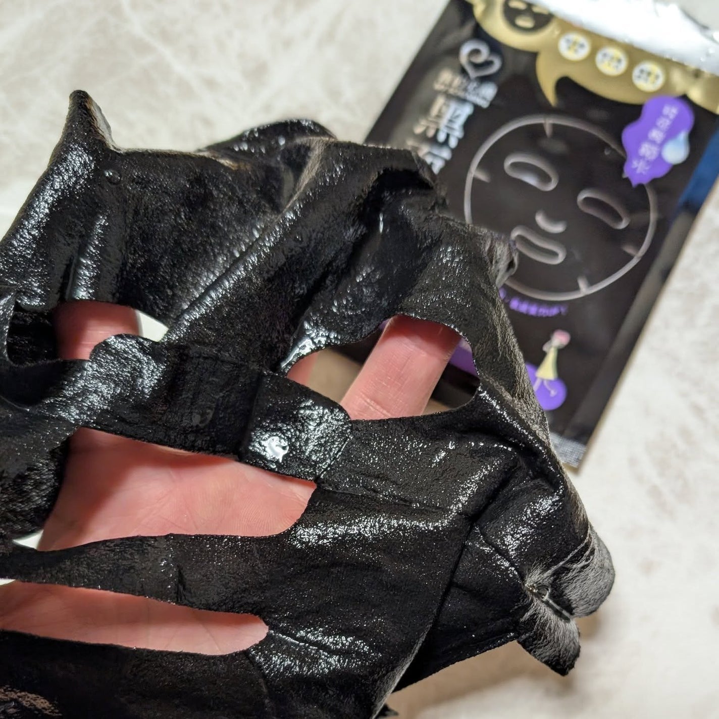 ヒアルロン酸モイスチャー ブラックマスク/我的心機/シートマスク・パックを使ったクチコミ(5枚目)