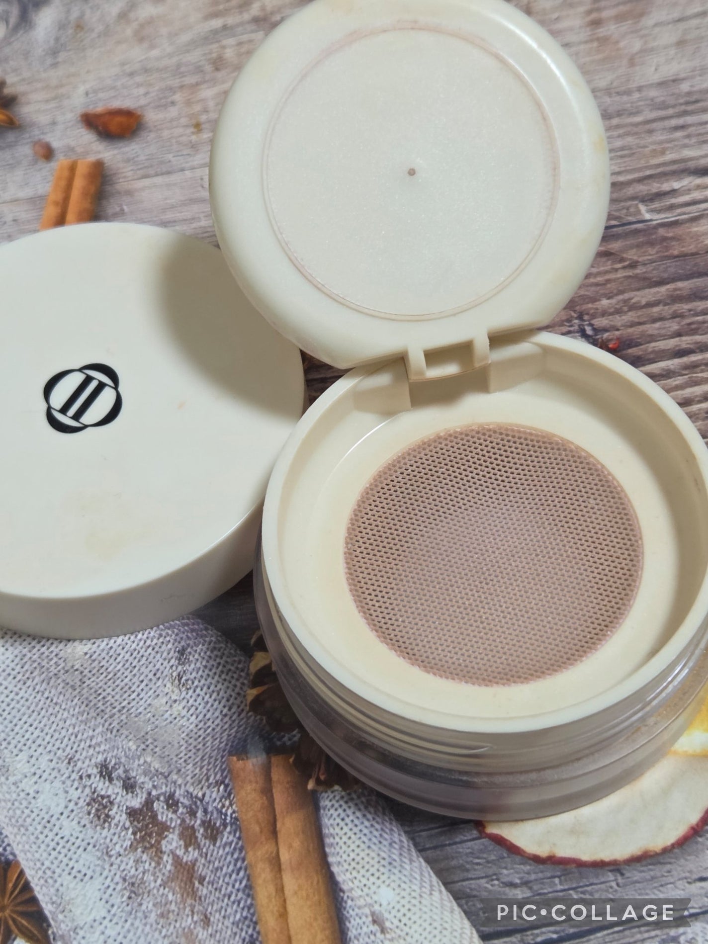 ピクシーダスト ルースパウダー フィニッシュパウダー /Dinto/ルースパウダーを使ったクチコミ(2枚目)