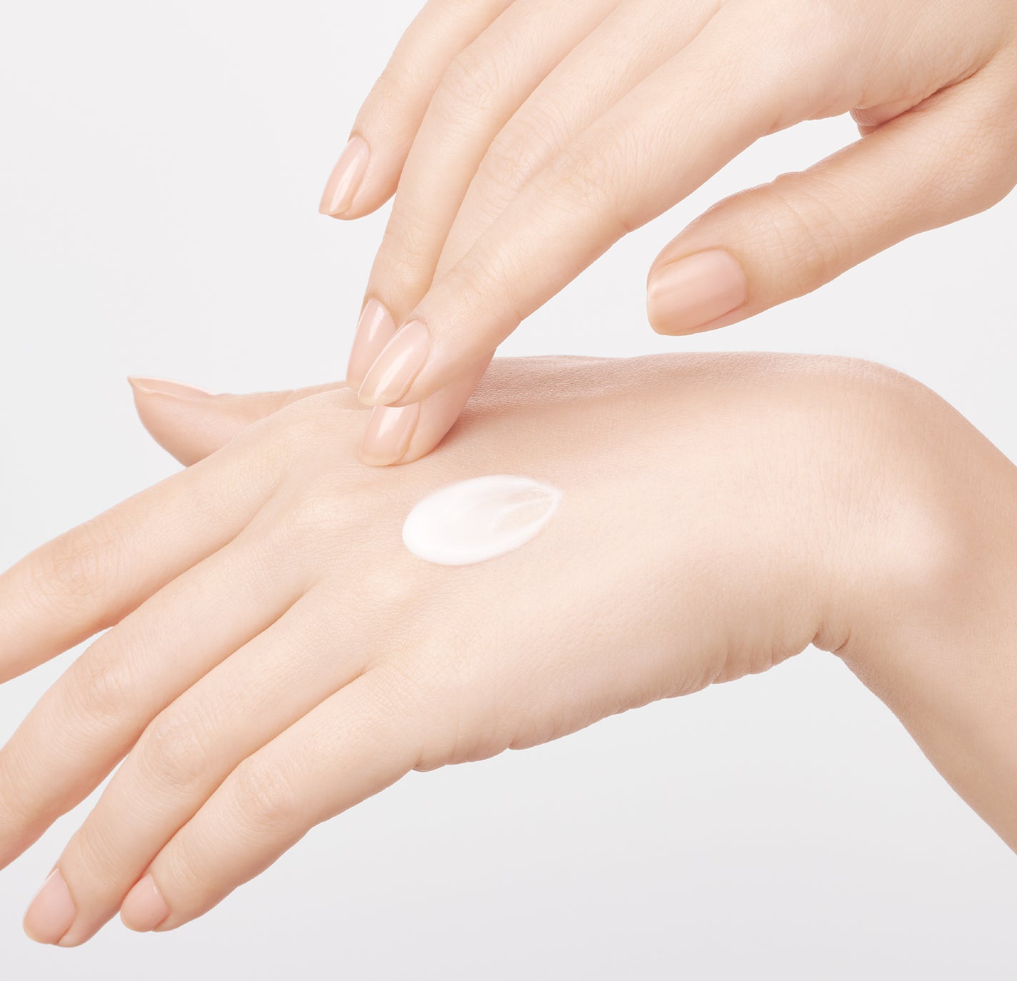 ReFa HEART FRAGRANCE HANDCREAM Rose Gold ReFa