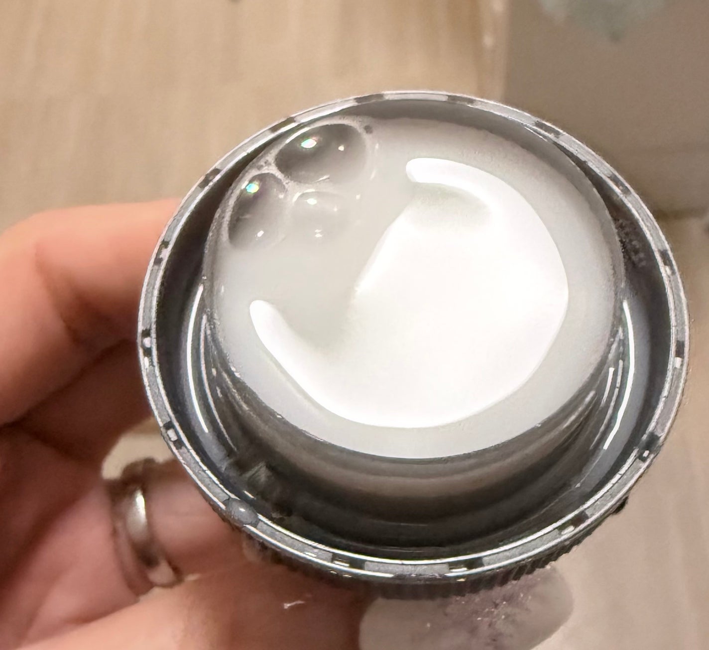 メロウチャーム 柔軟剤 エレガントブルーローズの香り/MELLOW CHARM/柔軟剤を使ったクチコミ(2枚目)