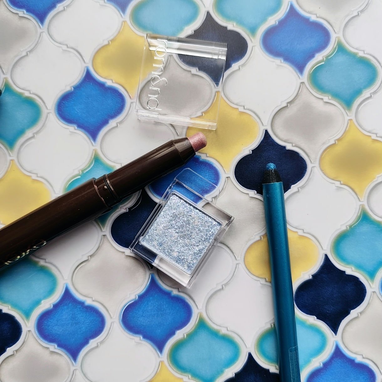 ヴィセ アヴァン リップ&アイカラー ペンシル/Visée/ペンシルアイライナーを使ったクチコミ（1枚目）