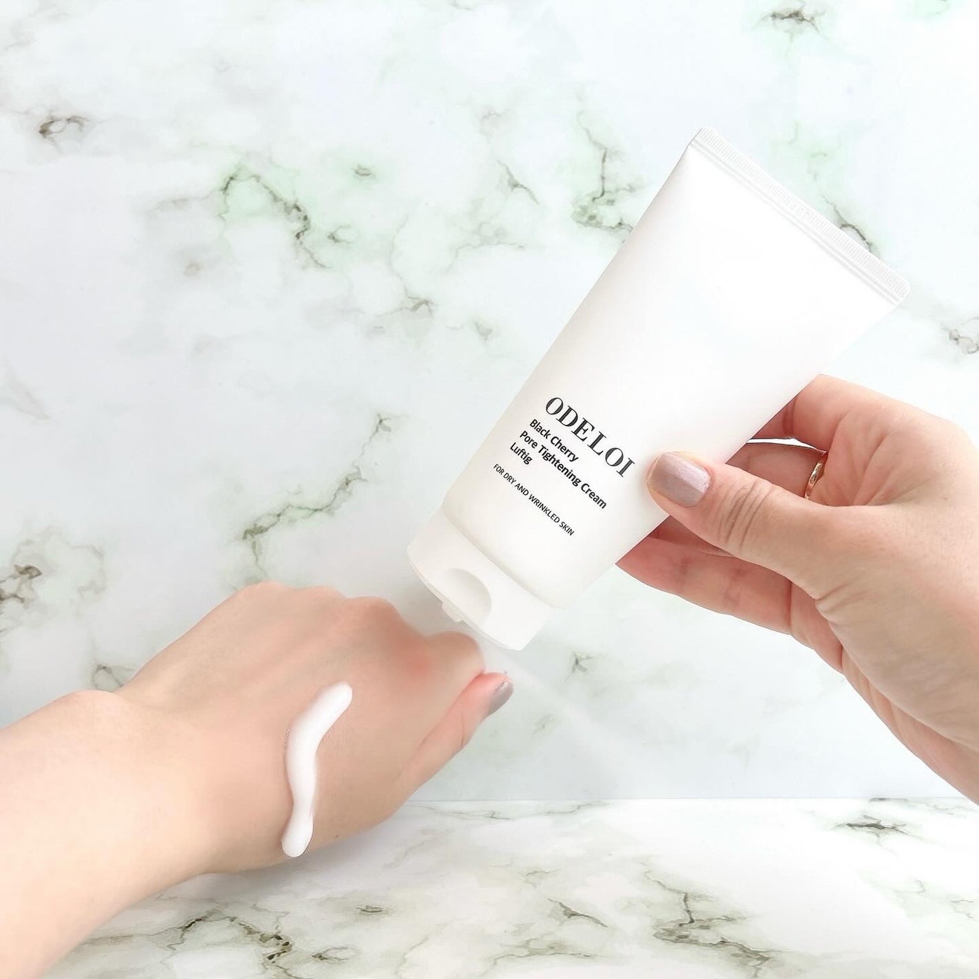 ブラックチェリー毛穴収縮クリーム ルフティグ/ODELOI/フェイスクリームを使ったクチコミ(2枚目)