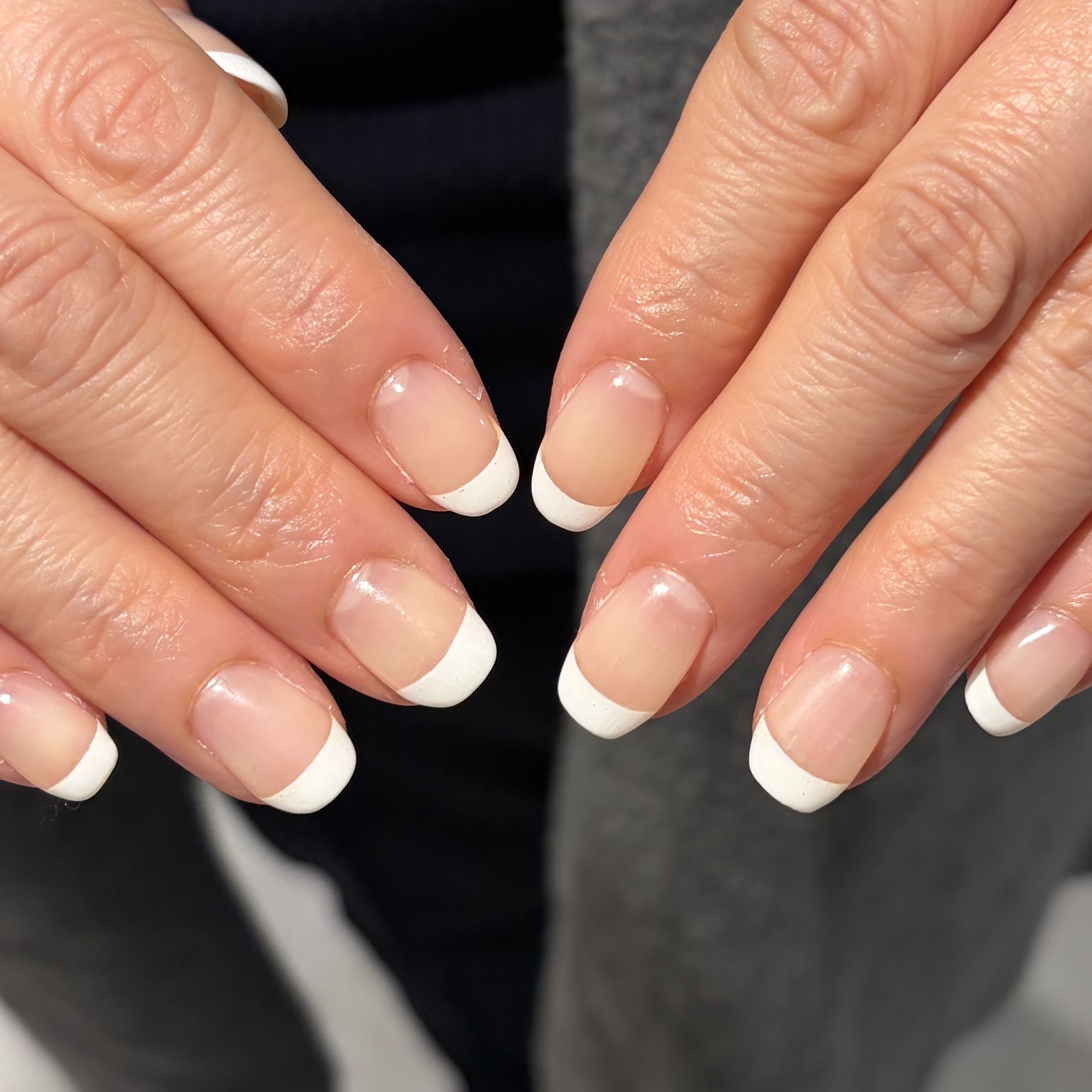 いいね、保存嬉しいです🎶

#ネイル #ジェルネイル #垢抜け #ネイルケア #キラキラネイル #ネイリスト #ネイルデザイン #ネイルポリッシュ #簡単ネイル #夏ネイル #秋ネイル #ネイルアート #ネイルシール #冬ネイル #大人ネ