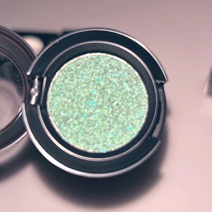ダズルシャドウ リキッド アイシャドウ グリッター/M・A・C/リキッドアイシャドウを使ったクチコミ（3枚目）
