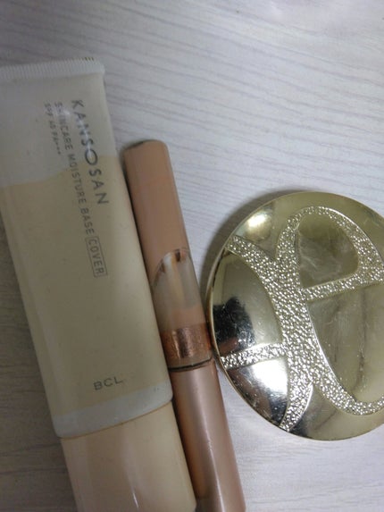 カバー&ストレッチコンシーラー UV 02 ナチュラルベージュ(新)/キャンメイク/リキッドコンシーラーを使ったクチコミ(1枚目)