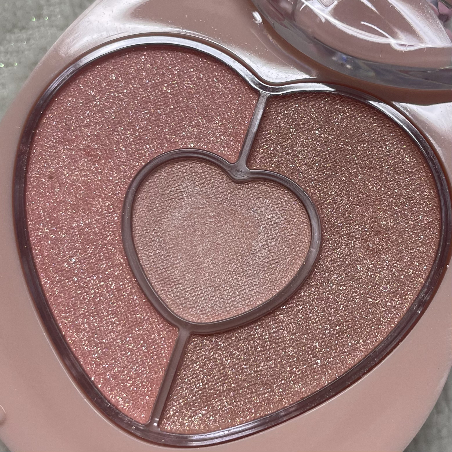 ぽよんアイメイカー/ETUDE/アイシャドウパレットを使ったクチコミ（2枚目）