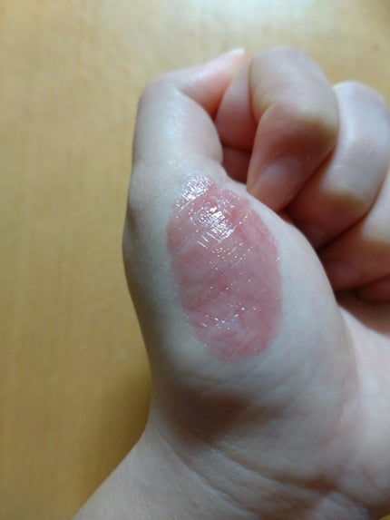 サクラヴェールリップ/パラドゥ/リップクリームを使ったクチコミ(3枚目)