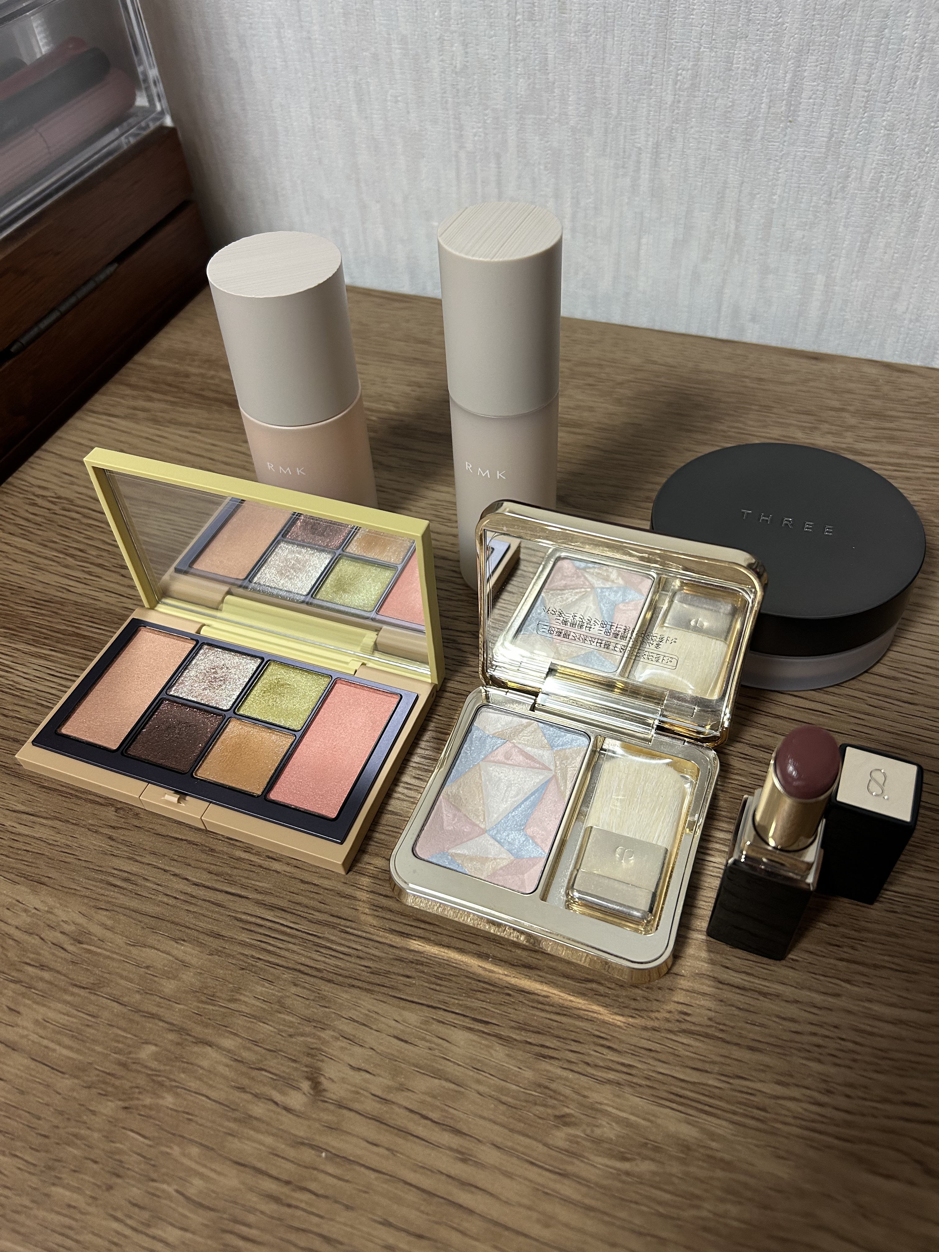 ル・レオスールデクラ /クレ・ド・ポー ボーテ/パウダーハイライトを使ったクチコミ（2枚目）