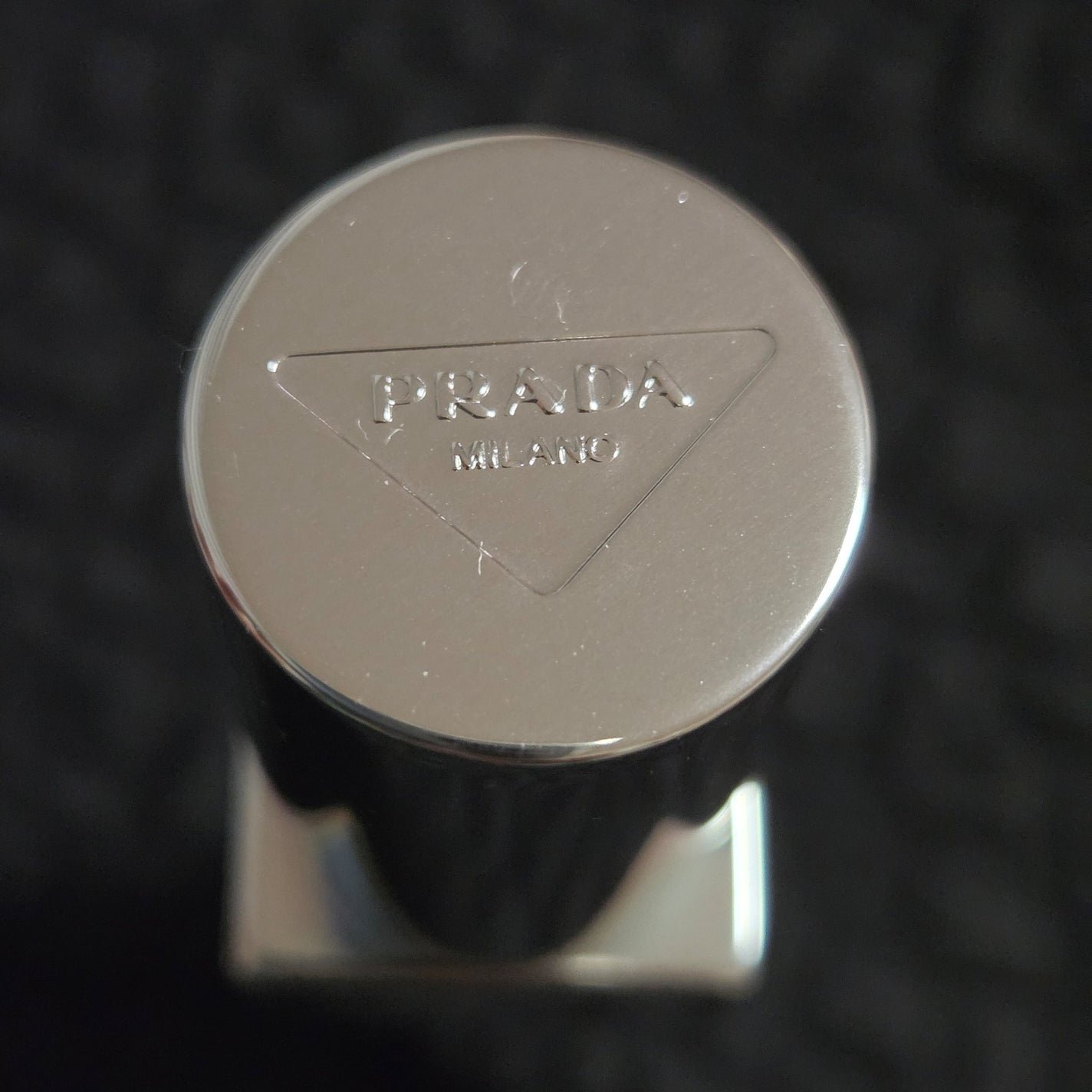 リップ バーム フロスティング ケア/PRADA BEAUTY/リップバームを使ったクチコミ(7枚目)