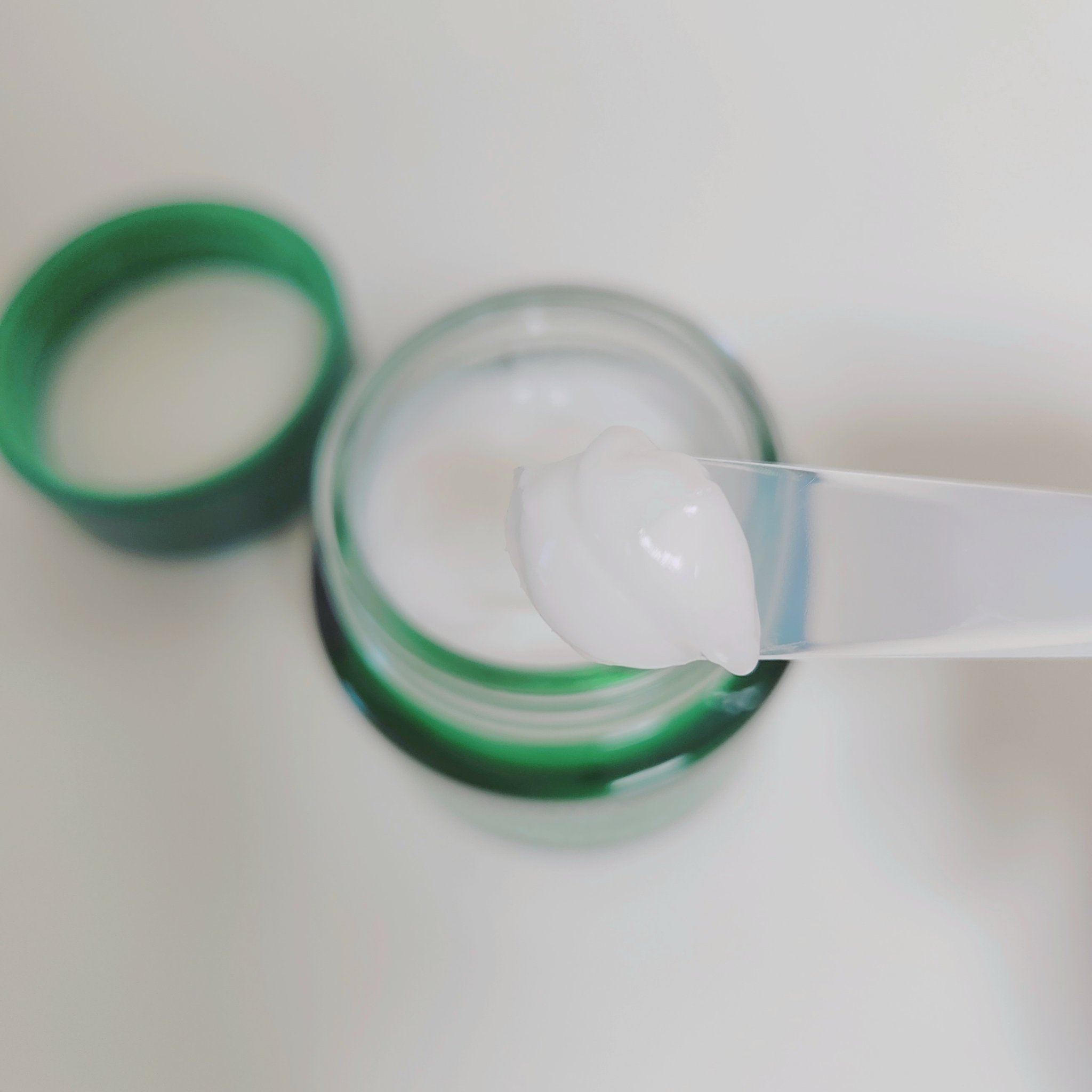 グリーンティー セラミド バリア クリーム​/innisfree/フェイスクリームを使ったクチコミ（3枚目）