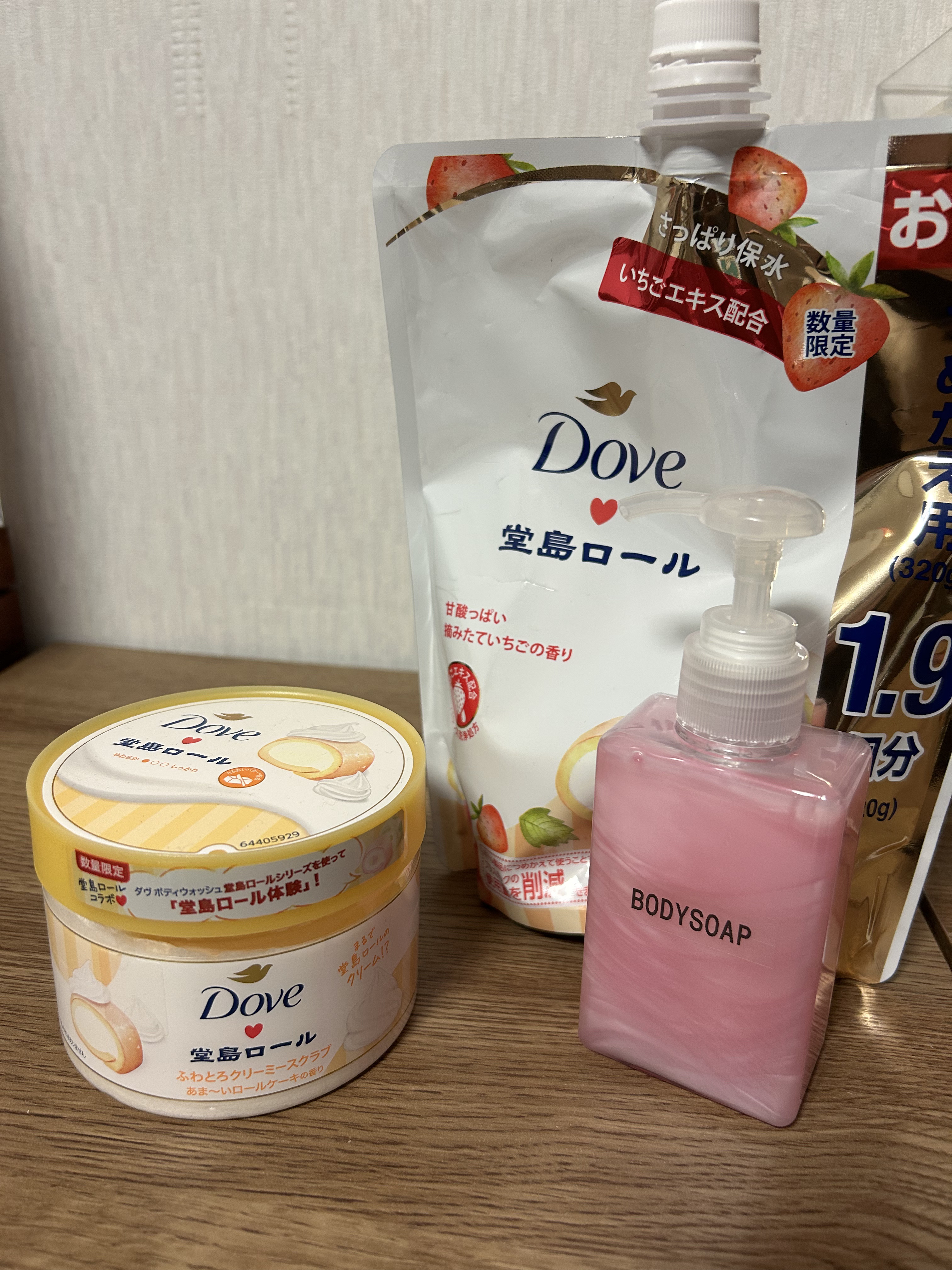 ダヴ ビューティーモイスチャー 泡ボディウォッシュ 季節の堂島ロール あま～い完熟いちご/ダヴ/ボディソープを使ったクチコミ（1枚目）