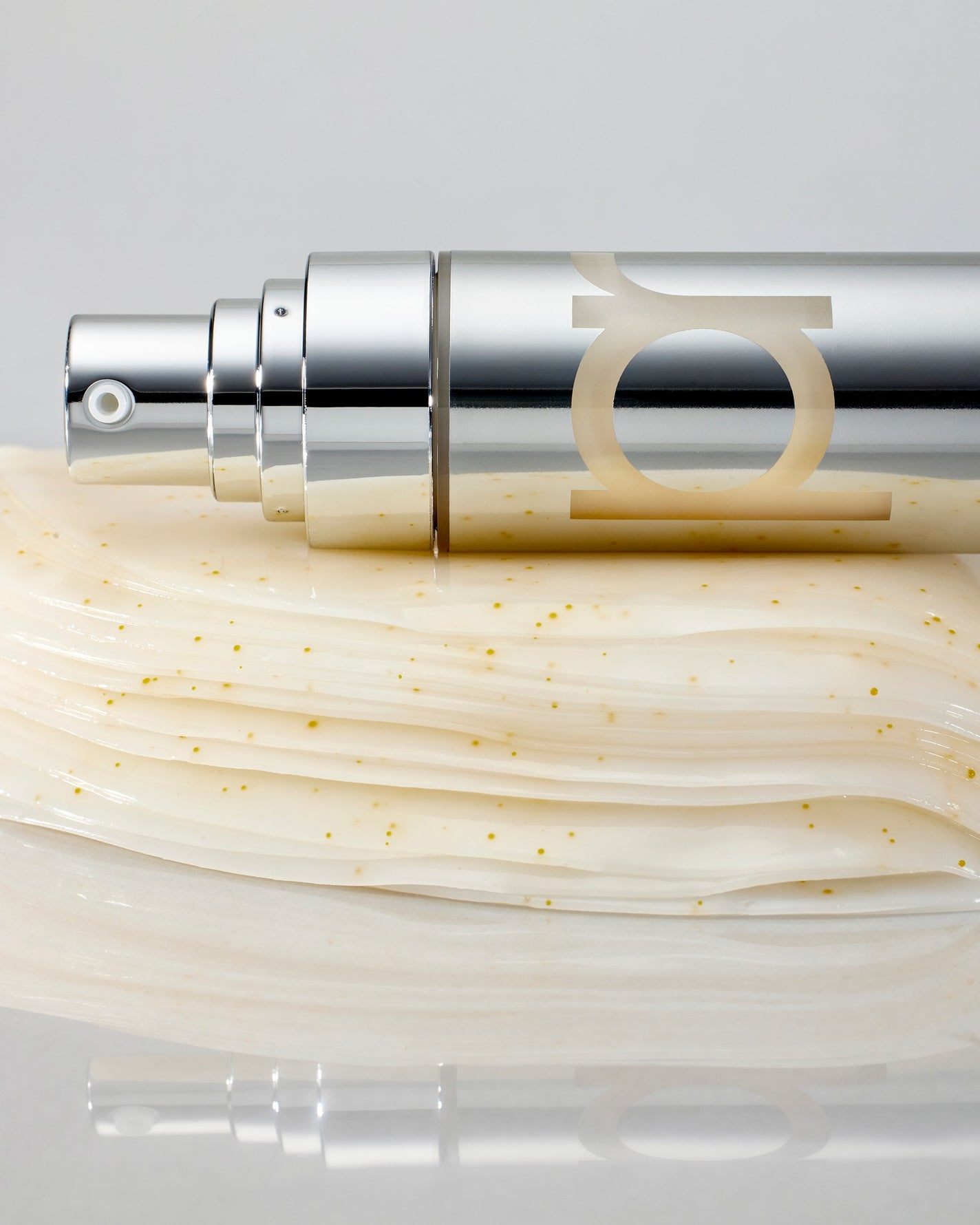 【公式】primera(プリメラ) on LIPS 「寒さが増すこの季節、肌の乾燥はハリ低下に直結って知ってた!?😱..」(1枚目)