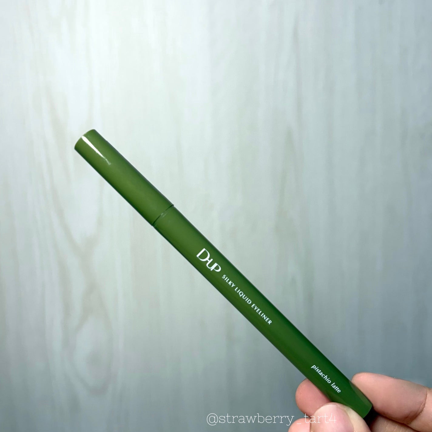 シルキーリキッドアイライナーWP/D-UP/リキッドアイライナーを使ったクチコミ(4枚目)