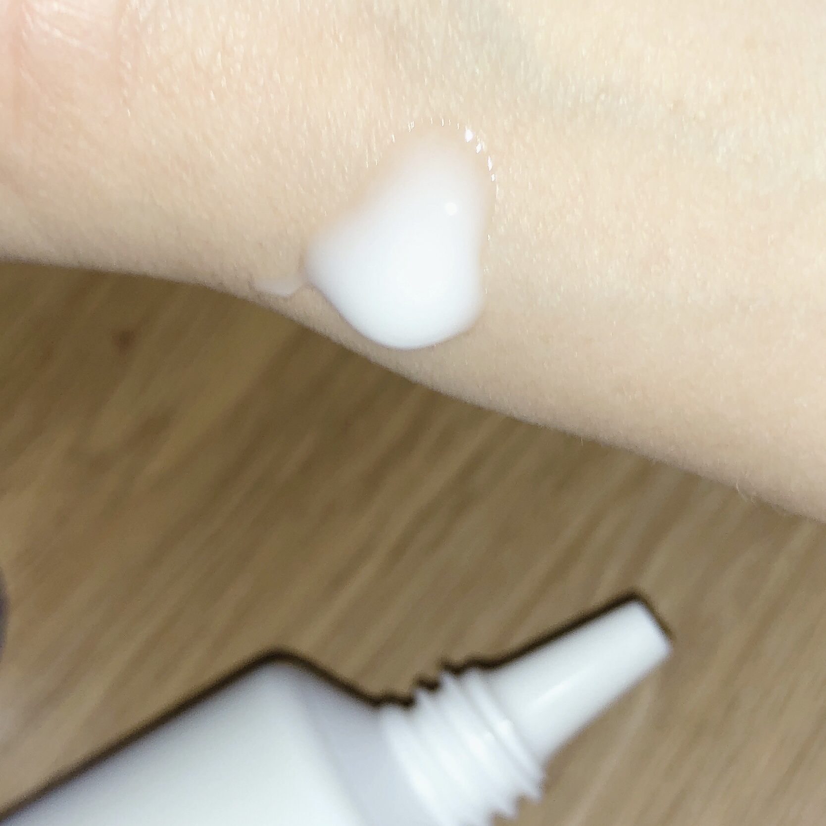 ミノン アミノモイスト ブライトニング モイストエッセンス/ミノン/美容液を使ったクチコミ（3枚目）