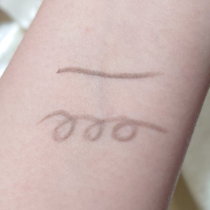 「密着アイライナー」極細クリームペンシル/デジャヴュ/ペンシルアイライナーを使ったクチコミ(4枚目)