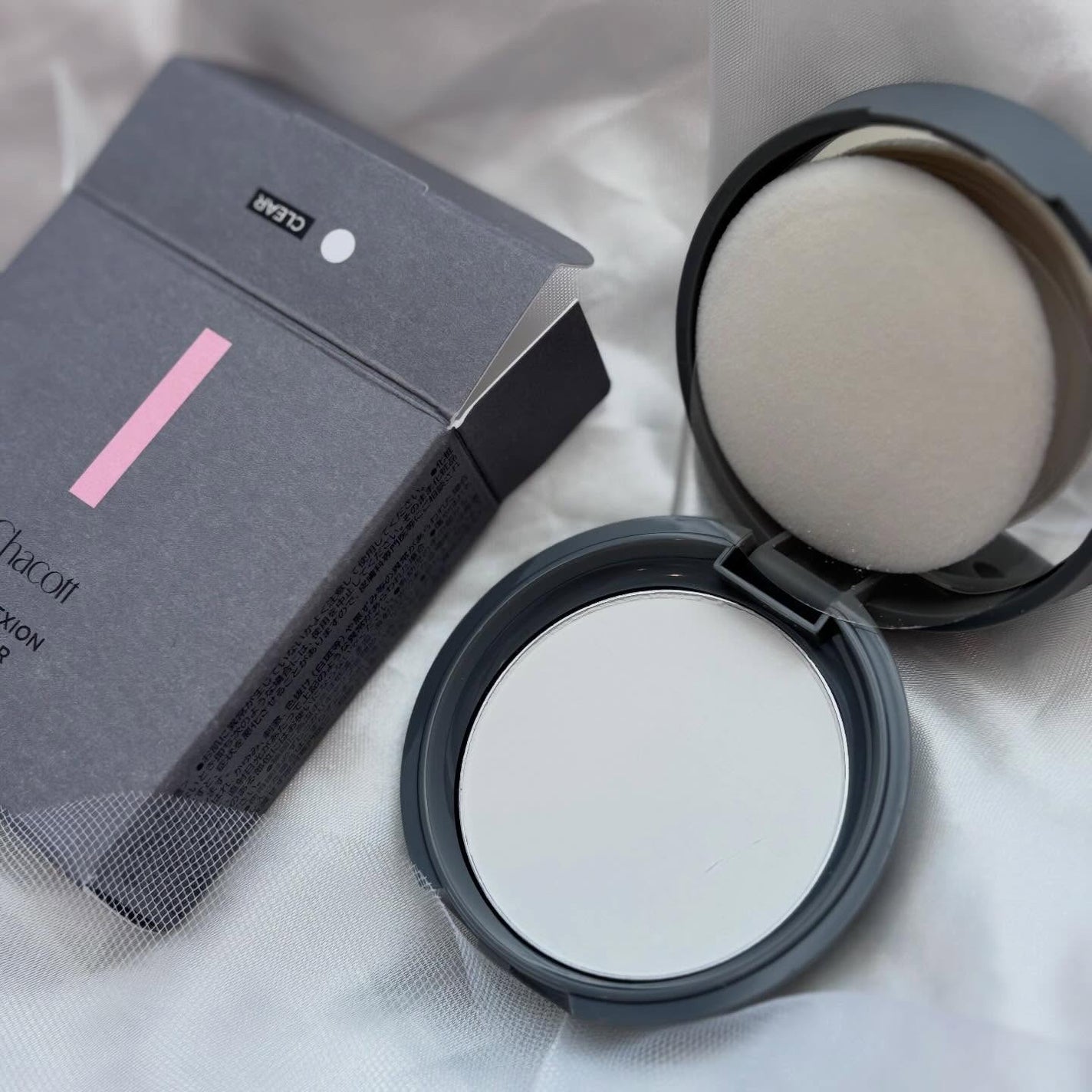 コンプレクションクリエイター/チャコット・コスメティクス/プレストパウダーを使ったクチコミ(3枚目)