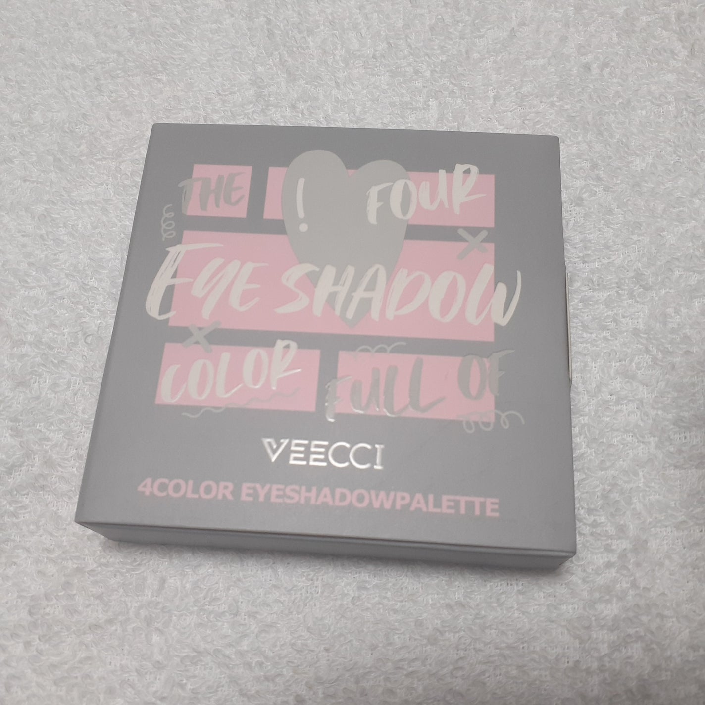 スカーレットハートシリーズ4色アイシャドウ/VEECCI/アイシャドウパレットを使ったクチコミ(1枚目)