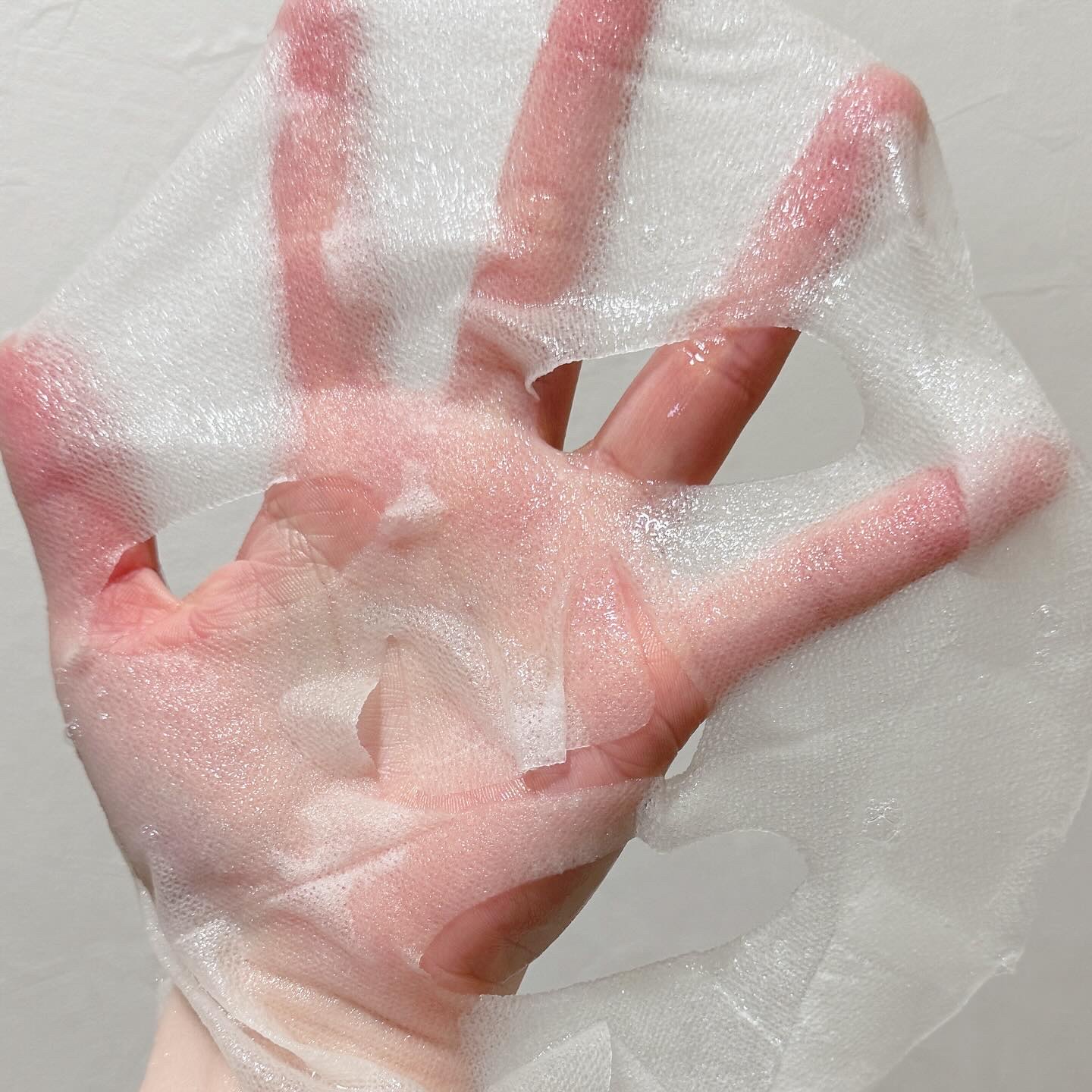 SNP ダイヤモンドブライトニングアンプルマスクのクチコミ「薄くフィット感のあるシートに美容液がたっぷり！
香りはシトラスのような香りがします。

ビタミ.....」（2枚目）