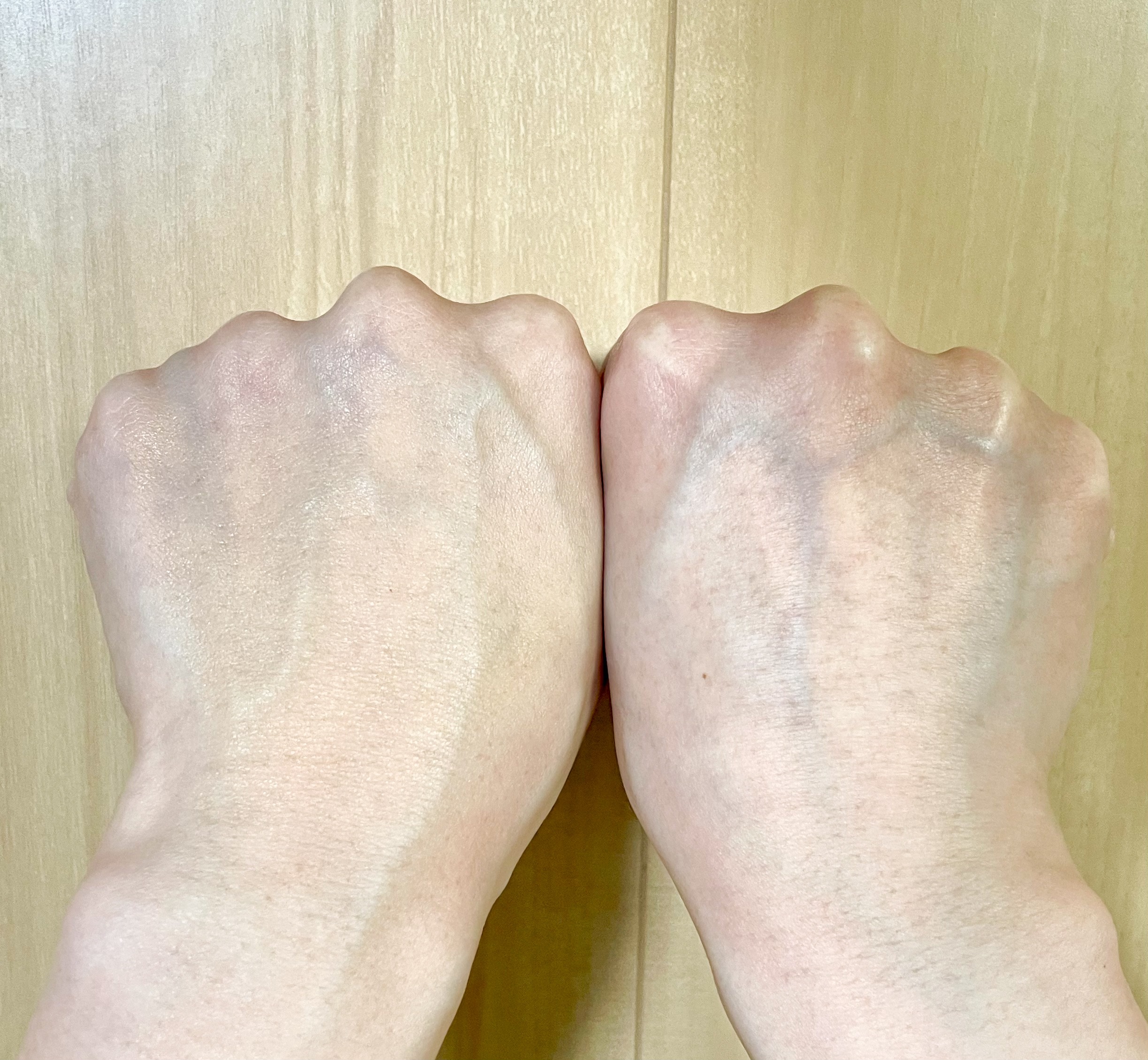 エッセンシャル スキン ヌーダー クッション Light(本体+リフィル)/JUNG SAEM MOOL/クッションファンデーションを使ったクチコミ（1枚目）