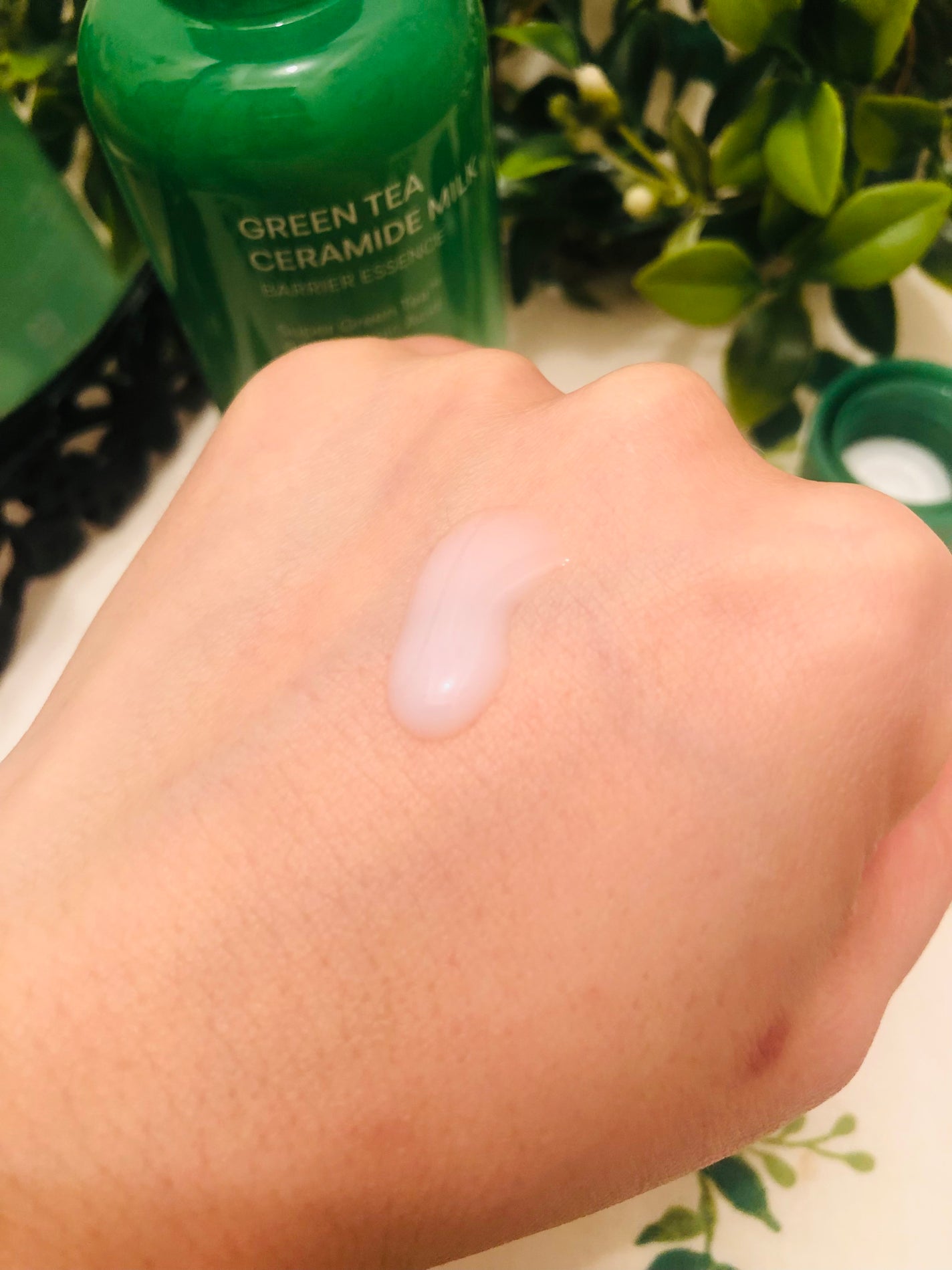 グリーンティー セラミド ミルク エッセンストナー/innisfree/化粧水を使ったクチコミ(4枚目)