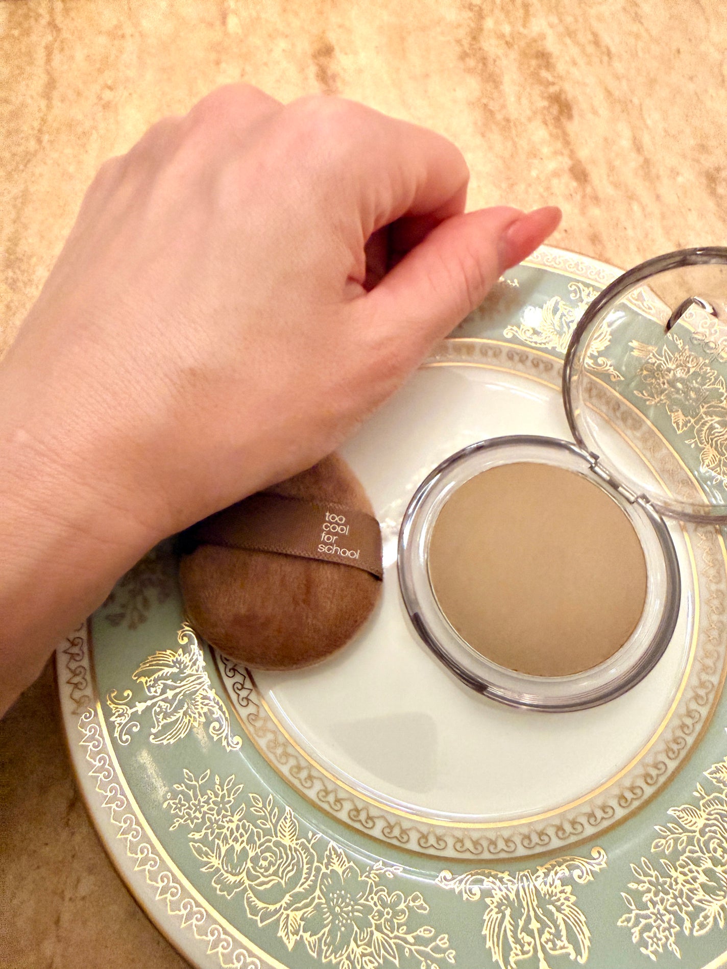 ヴェールドコントゥア/too cool for school/シェーディングを使ったクチコミ(4枚目)