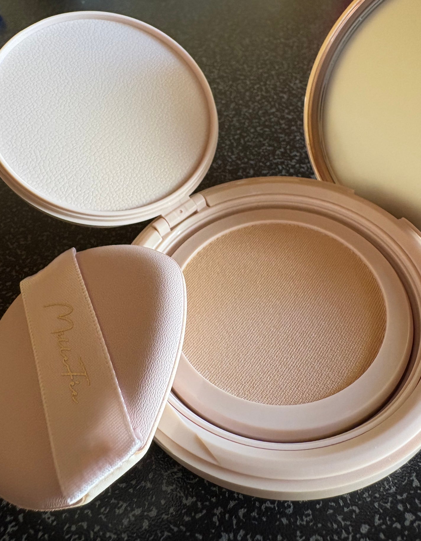 ラディアントセラムクッション/MilleFée/クッションファンデーションを使ったクチコミ(4枚目)