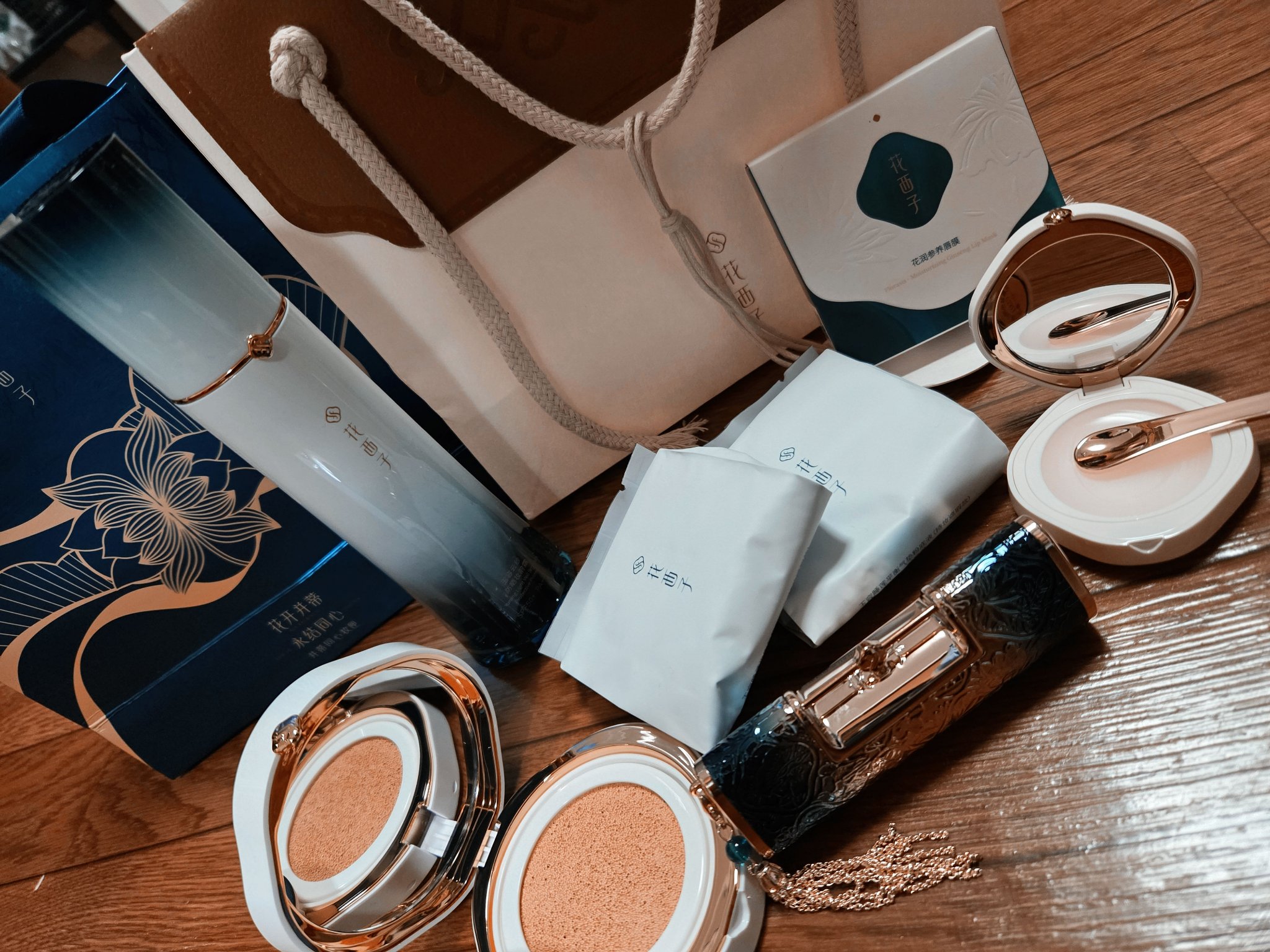 玉容睡蓮クッションファンデーション/花西子/クッションファンデーションを使ったクチコミ（2枚目）