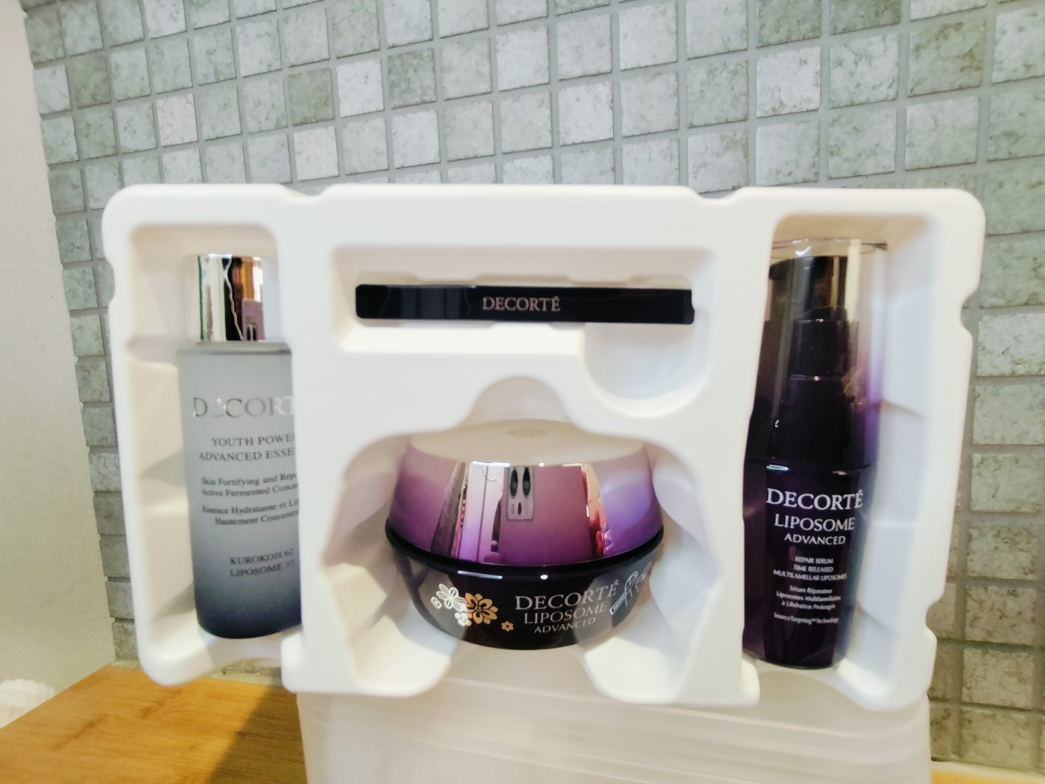 コスメデコルテ リポソーム アドバンスト リペアクリーム パープルリボン セット 2025/DECORTÉ/スキンケアキットを使ったクチコミ（2枚目）