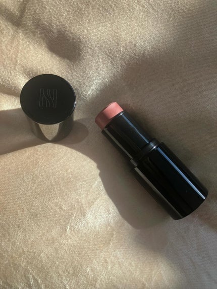 HERA ブラッシュスティックのクチコミ「HERA
2025 HERA
HOLIDAY BLUSH STICK
447 Amber
.....」(1枚目)