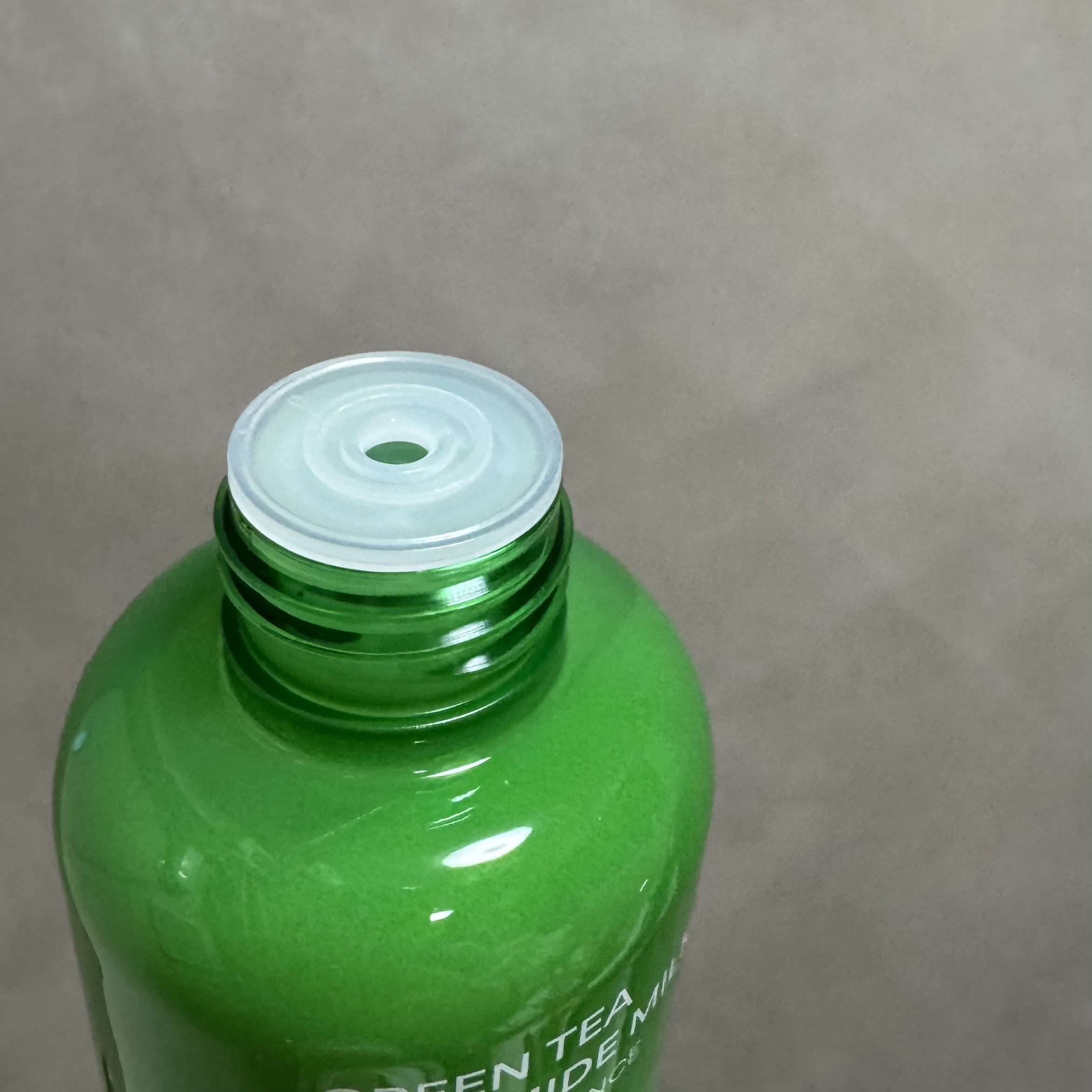 グリーンティー セラミド ミルク エッセンストナー/innisfree/化粧水を使ったクチコミ（2枚目）